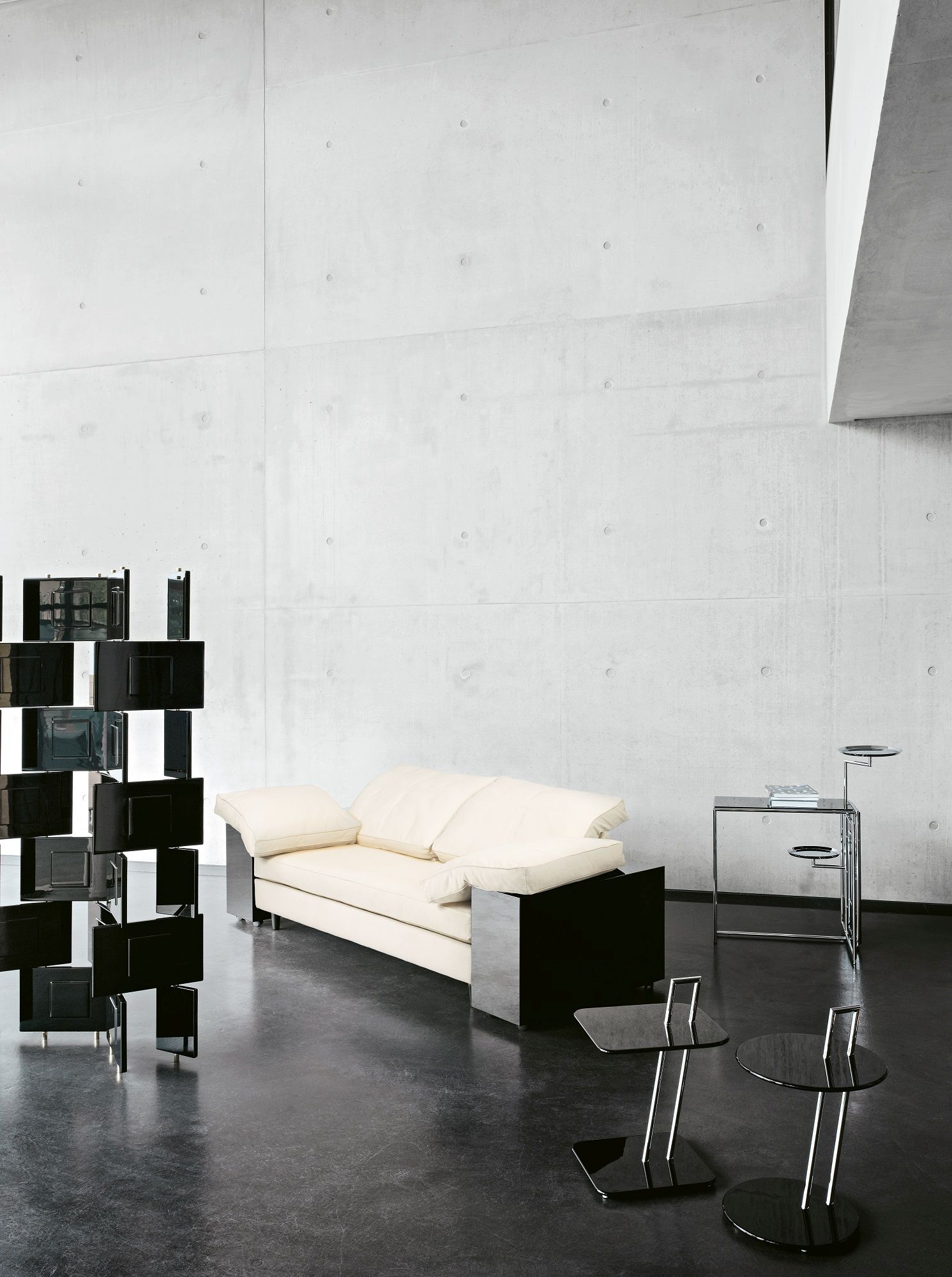 Lota Sofa Classicon