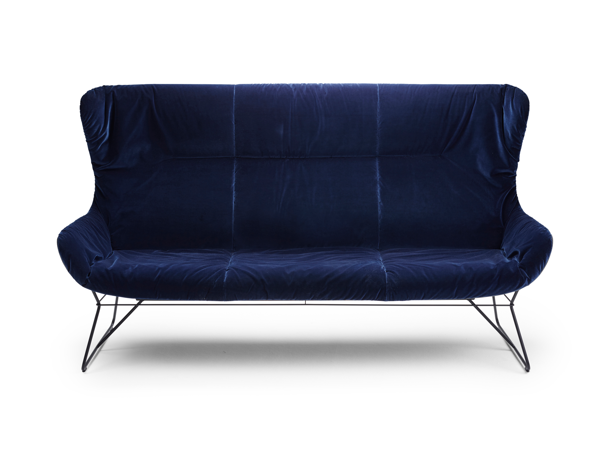 Leya Wingback Couch Freifrau Manufaktur