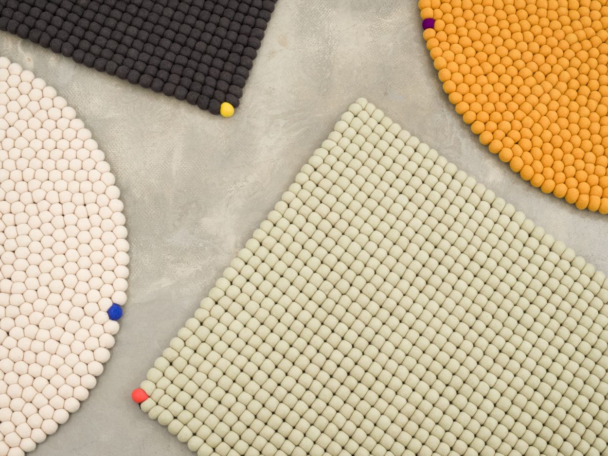 Big One Rechteckig Filzteppich 180 x 260 cm myfelt Ockergelb