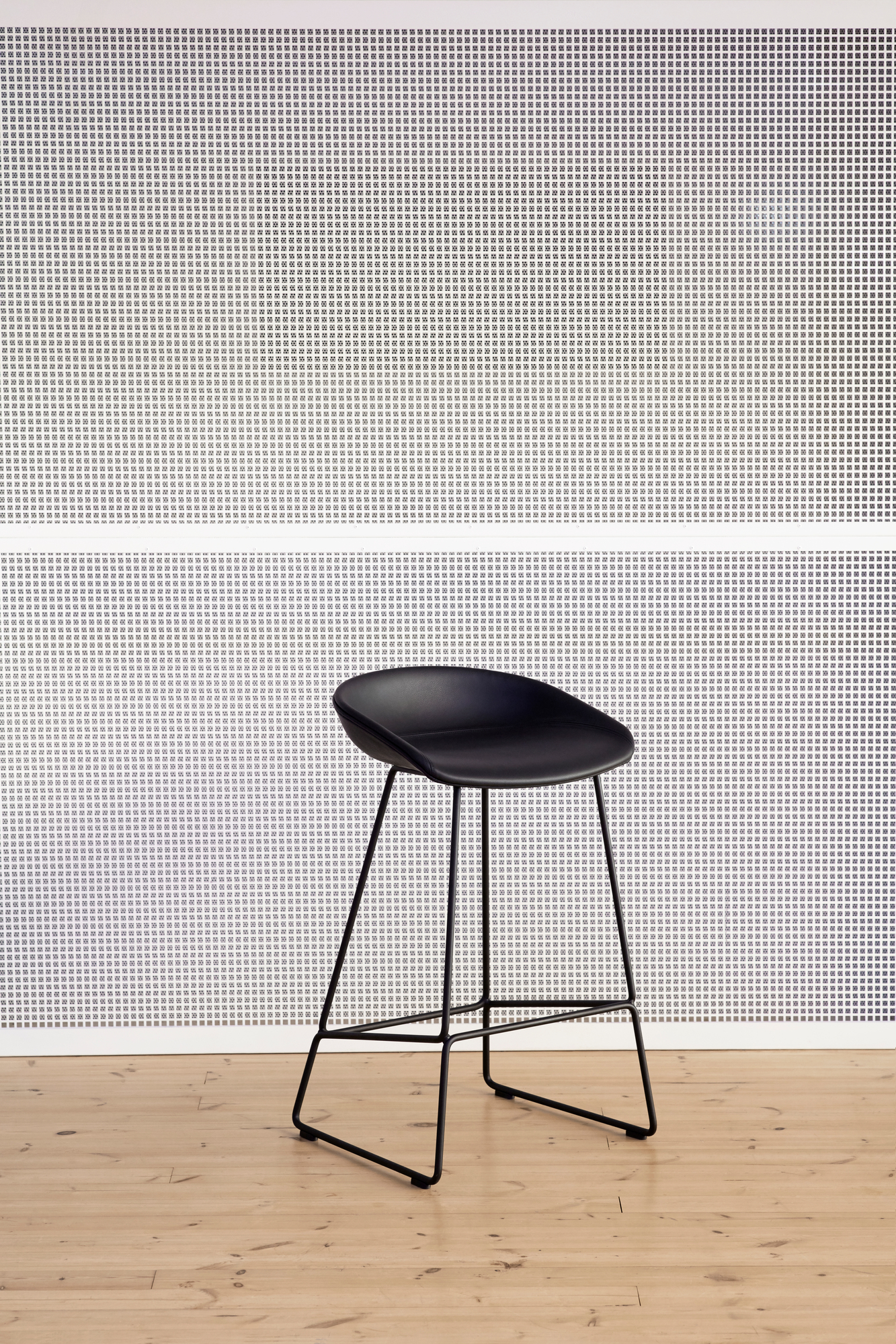 About a Stool AAS 39 / AAS39 Barhocker mit Vollpolster Hay