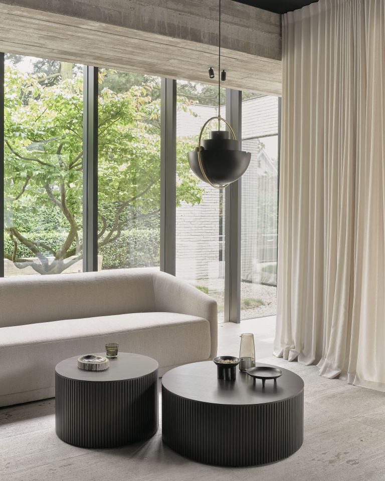 Roller Max Couchtisch Rund Mahagoni Ethnicraft