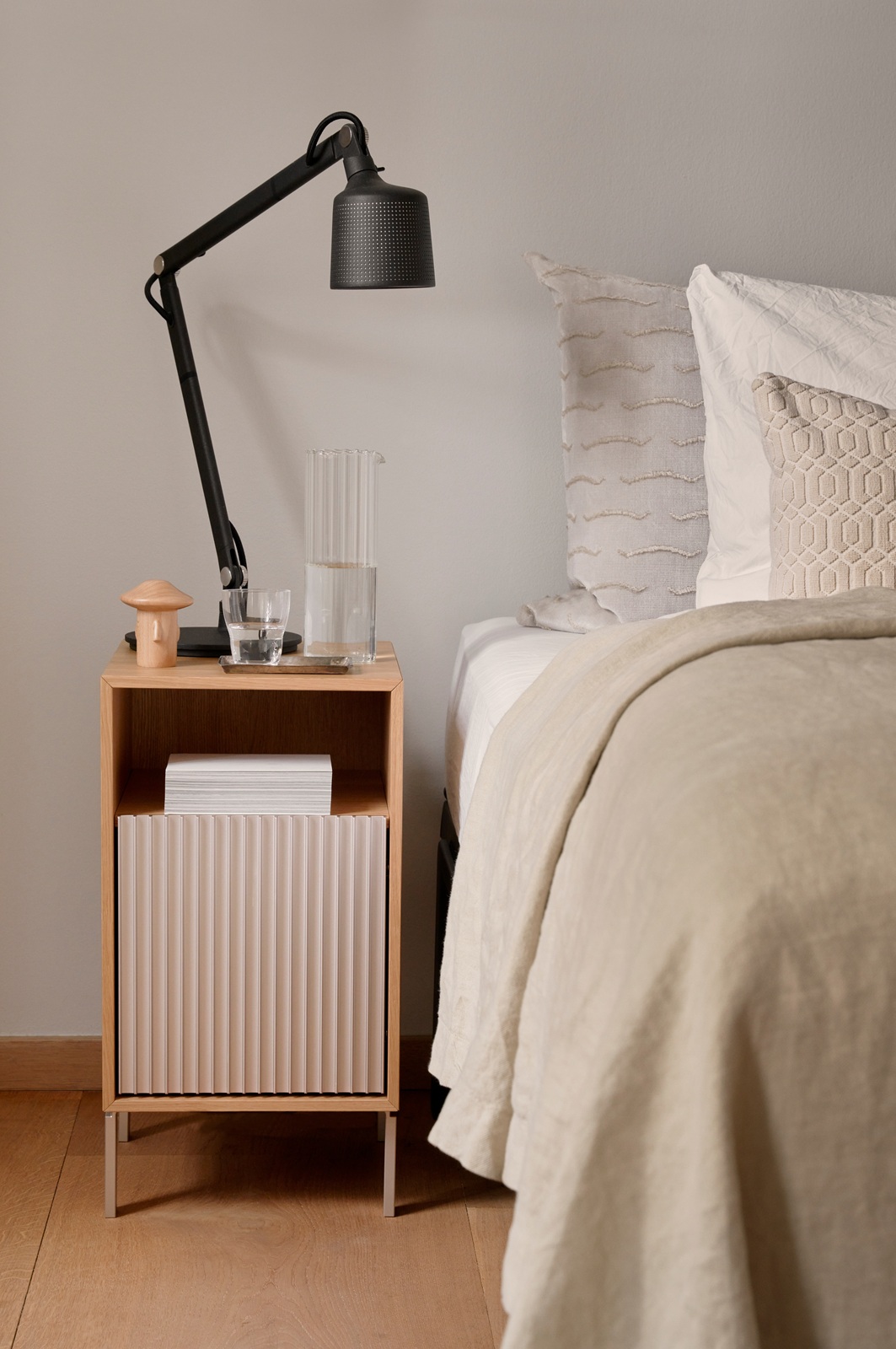VIPP672 Bedside table Nachttisch Vipp
