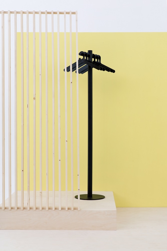 Pole Garderobenständer Cascando