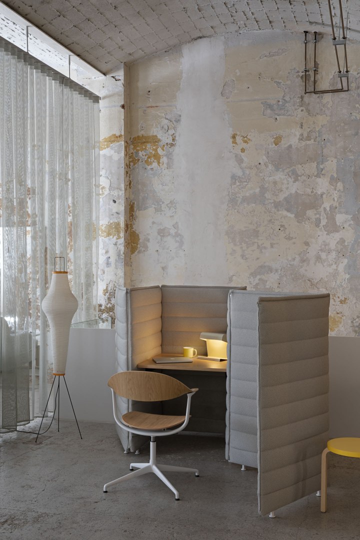 Mynt Rücken und Sitz Plywood Bürodrehstuhl Vitra