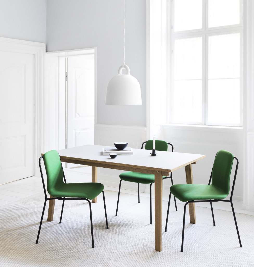 Bell Lamp Hängeleuchte Normann Copenhagen Sand Ø 35 cm