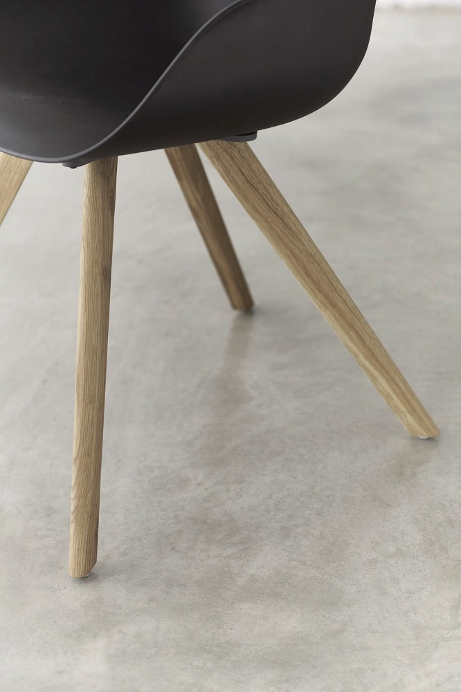 Yonda Universalstuhl Vierfußstuhl mit Holzgestell Wilkhahn