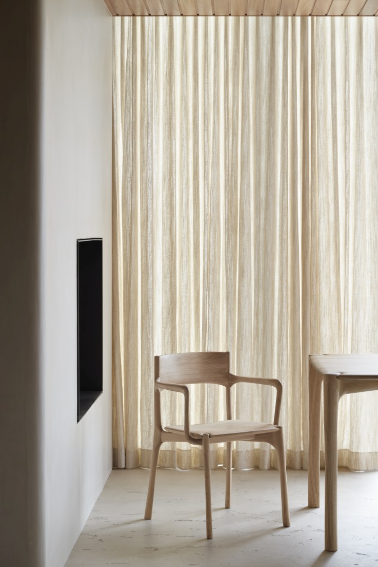 PI Dining Chair mit Armlehne Stuhl Ethnicraft