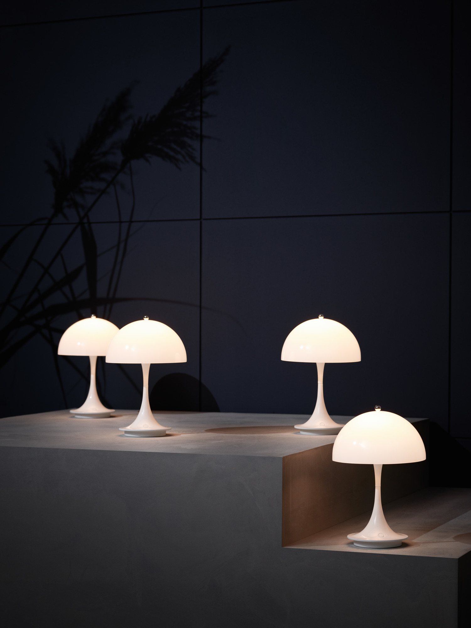 Panthella 160 Portable Akku LED-Tischleuchte Indoor/Outdoor Louis Poulsen EINZELSTÜCK