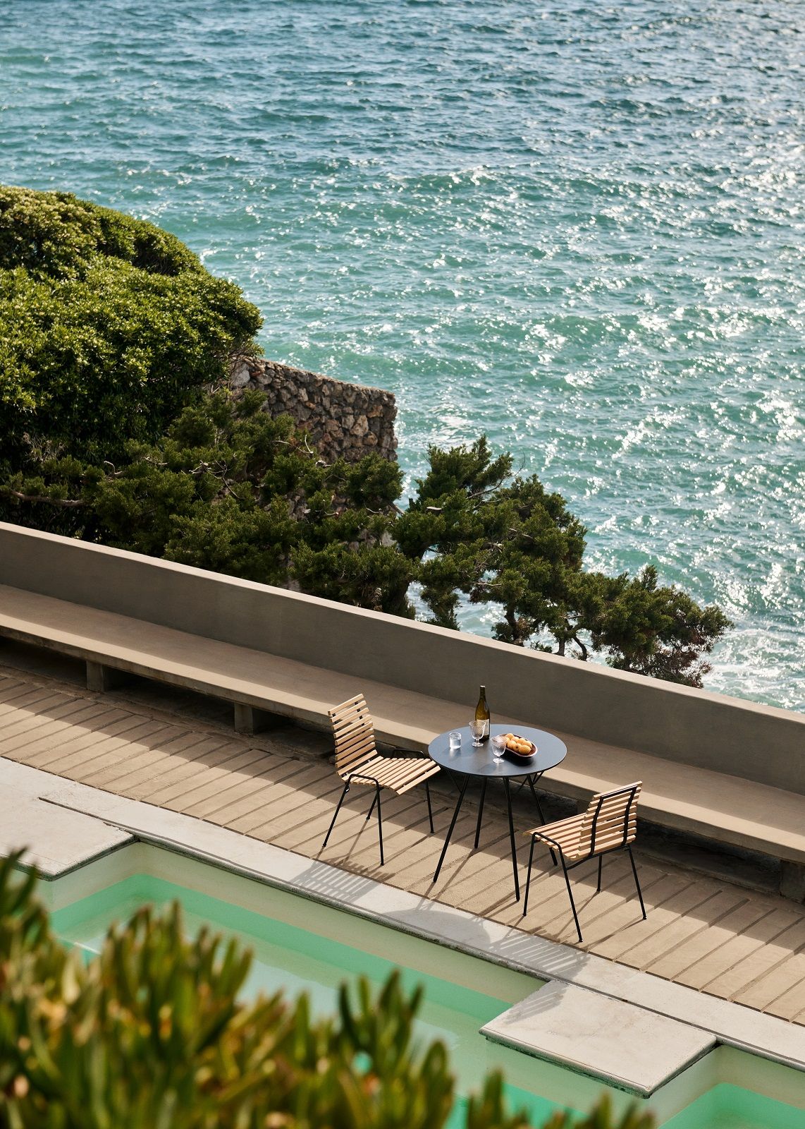 RFH Robin Day RD5 / RD6 Outdoor Dining Table Esstisch AndTradition