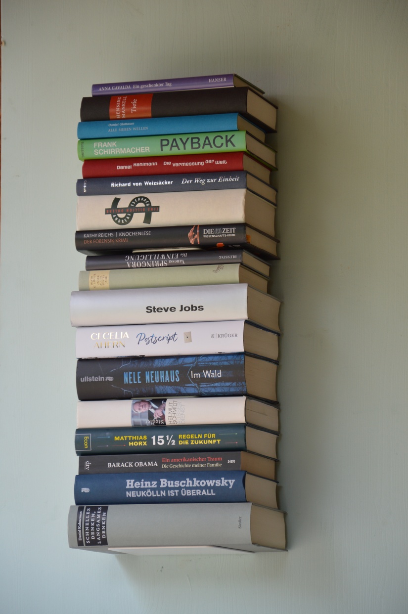 Book Bücherregal Jan Kurtz