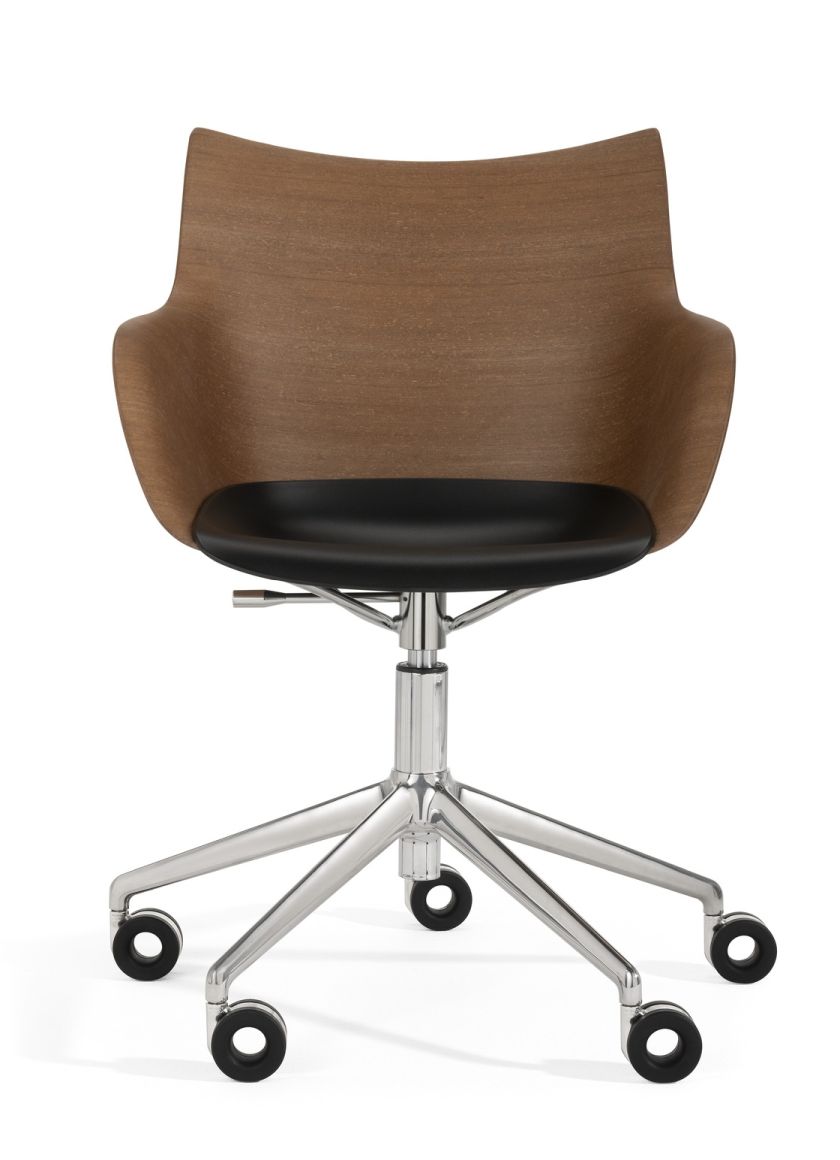 Q/Wood Drehstuhl mit dunklem Holz, schwarzem Sitz und verchromtem Rahmen auf Rollen.