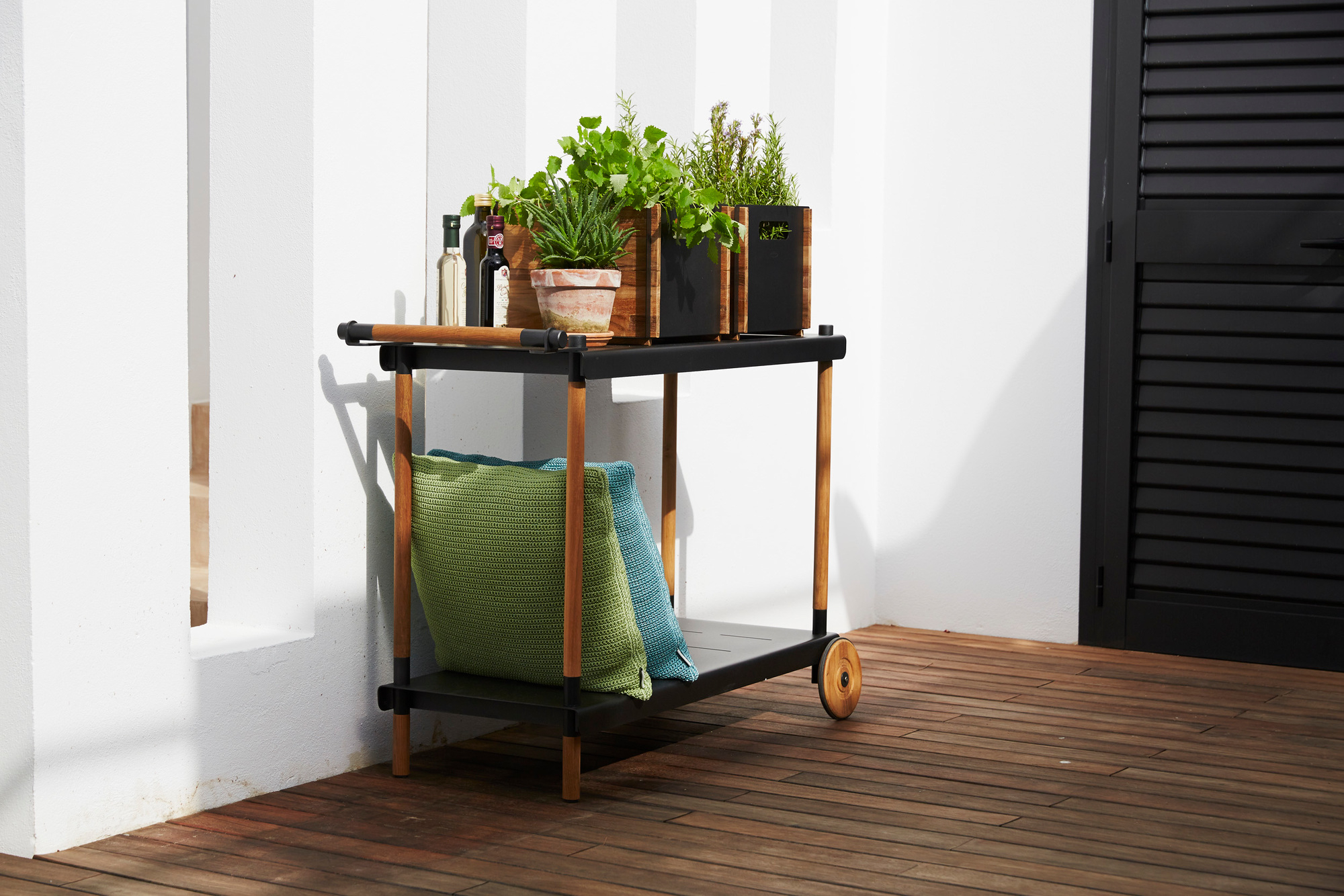 Frame Indoor / Outdoor Barwagen Cane-Line