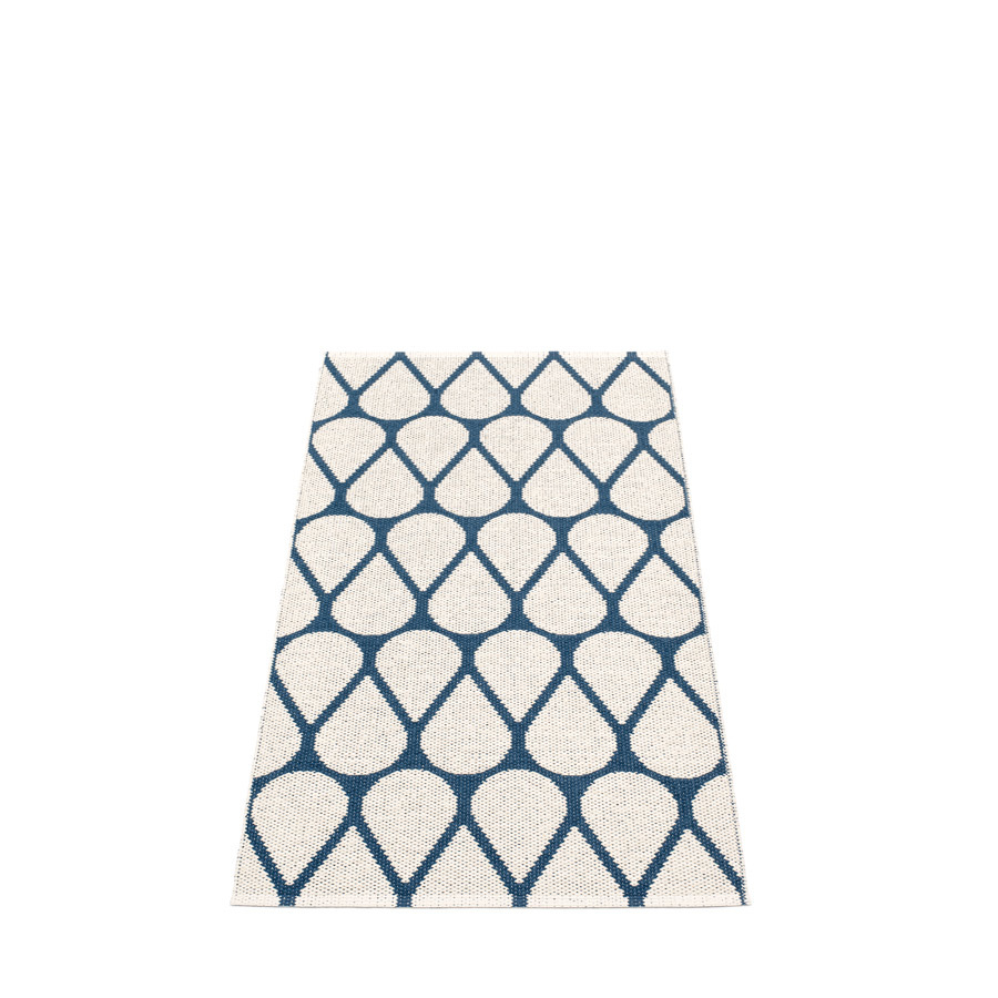 Otis Kunststoffteppich im Pappelina-Design, Ocean Blau-Vanille, mit tropfenförmigem Muster, 70x140 cm, für Innen- und Außenbereich.