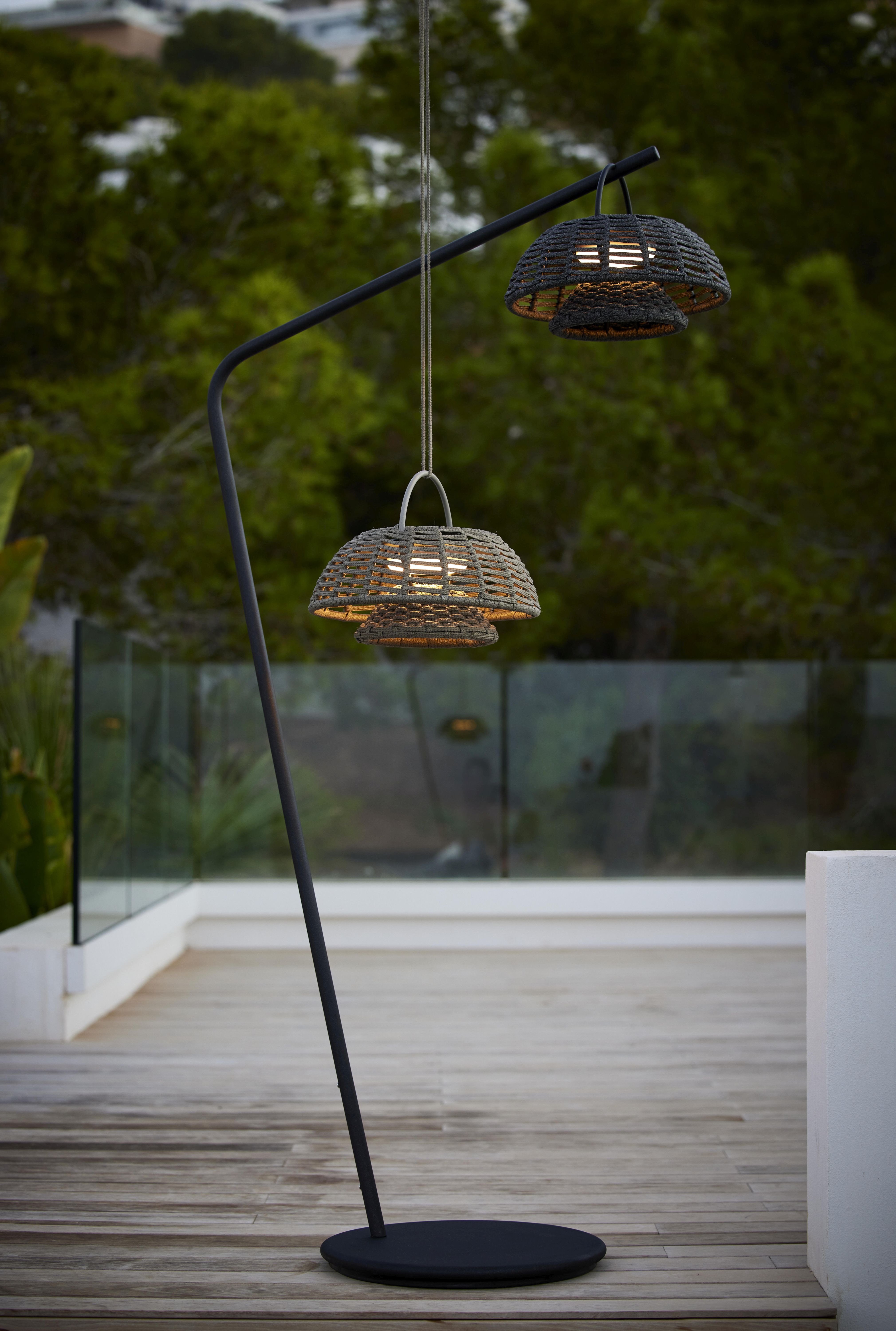 Illusion Outdoor Solar LED Lampe mit Ständer Cane-Line