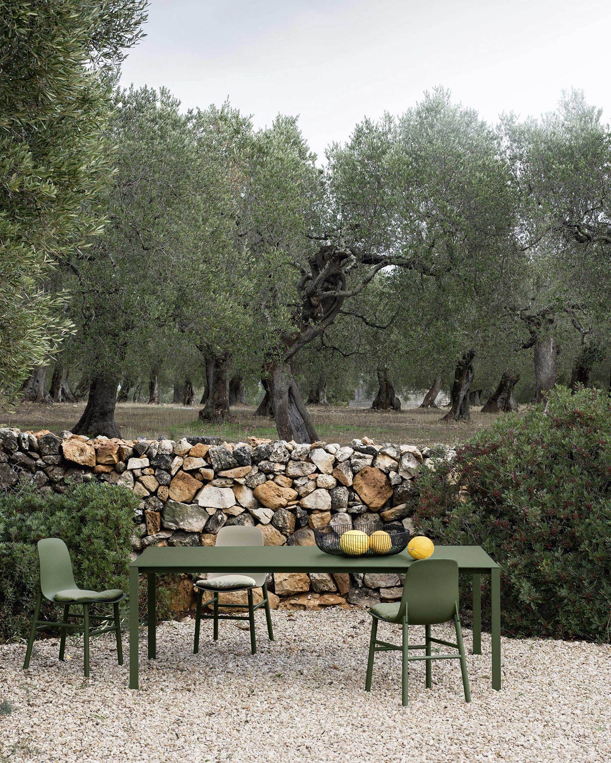 Thin-K Outdoor Fix Table Tisch Kristalia