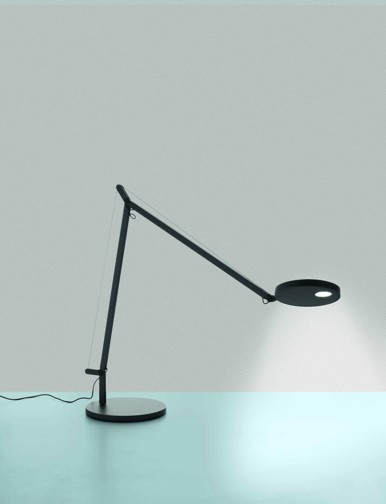 Demetra Table Tischleuchte Body (Teil 2 von 2) Anthrazitgrau 2700K Artemide EINZELSTÜCK
