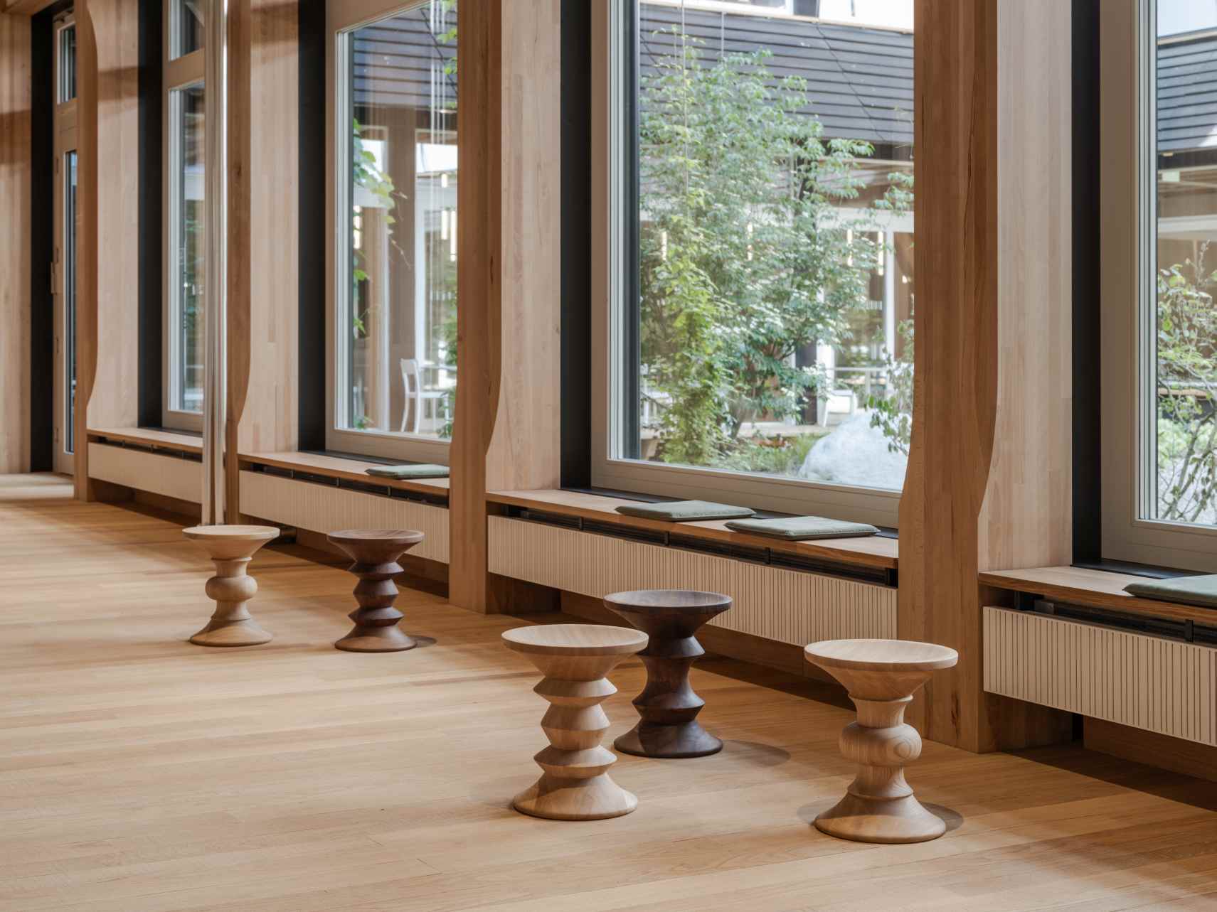 Eames Stools C Hocker Vitra NEUE VERSION 