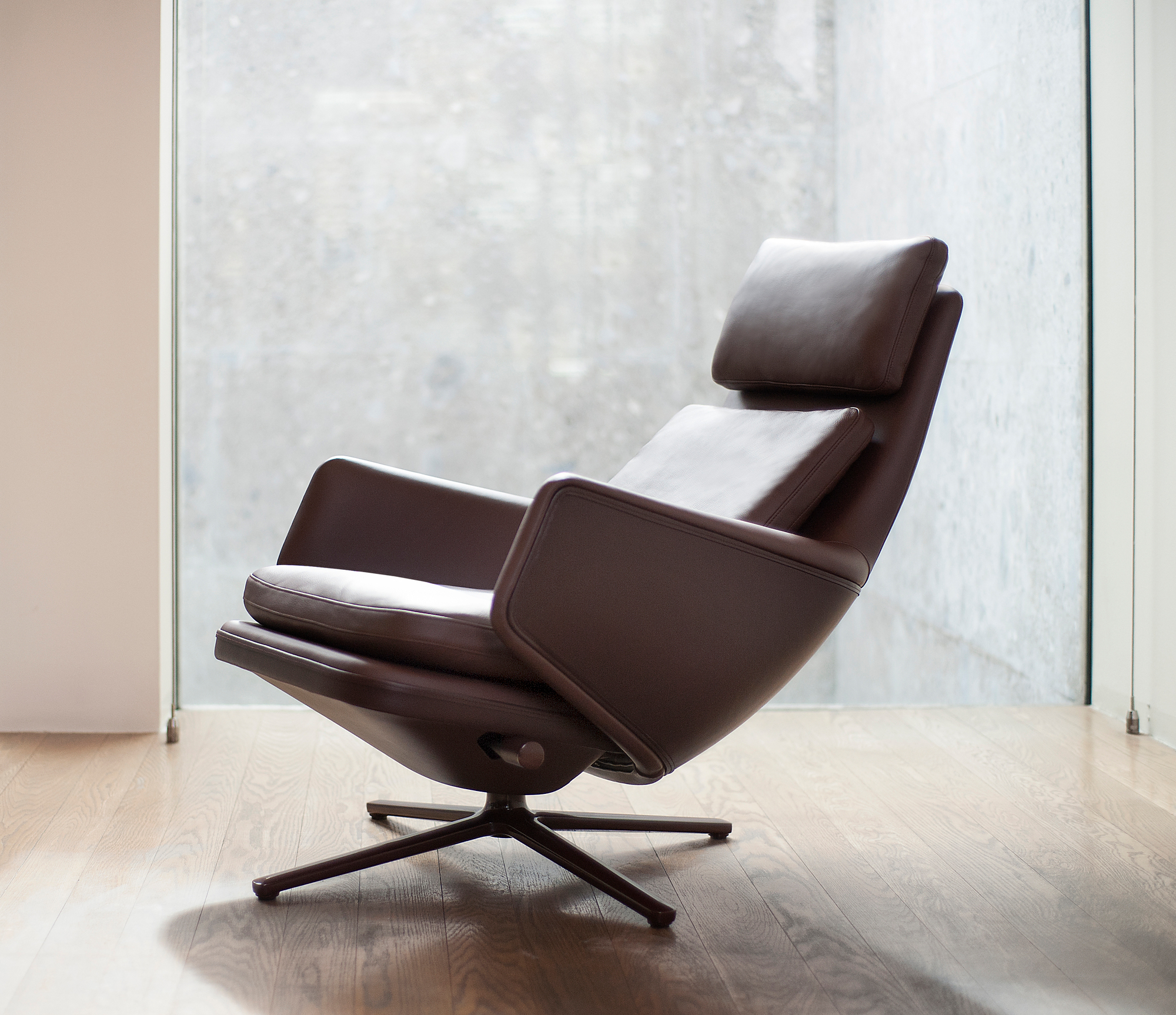 Grand Relax Sessel & Ottoman Vitra