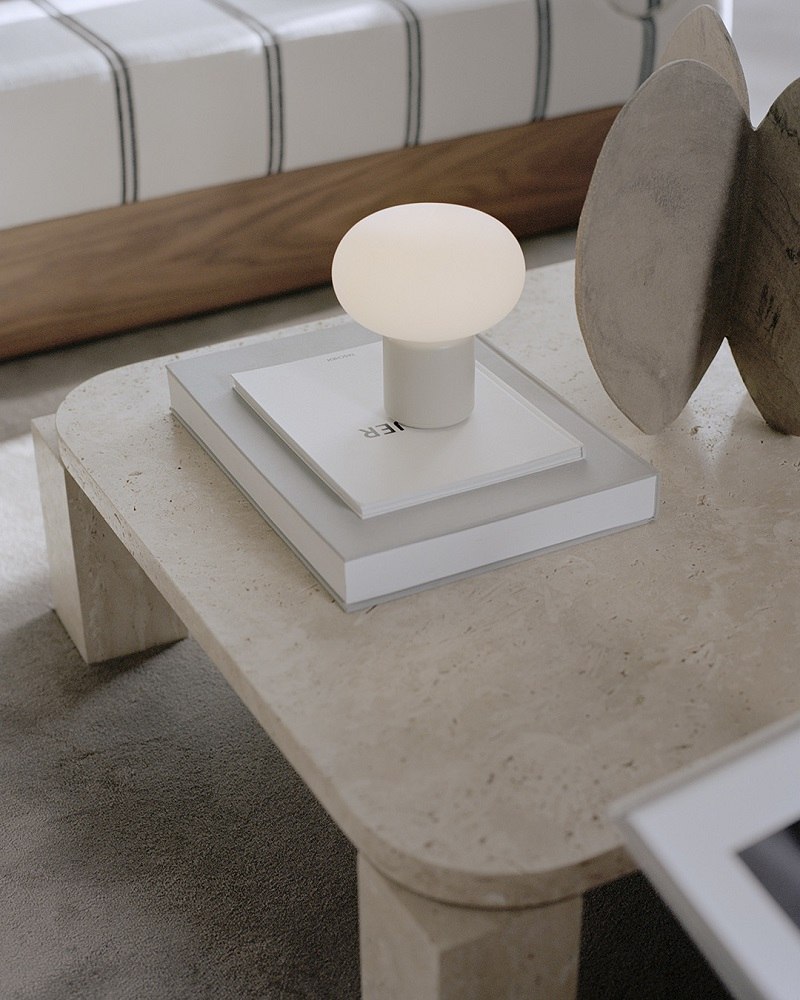 Karl-Johan Portable Table Lamp Akkuleuchte / Tischleuchte New Works Karl-Johan Portable Table Lamp Akkuleuchte / Tischleuchte New Works