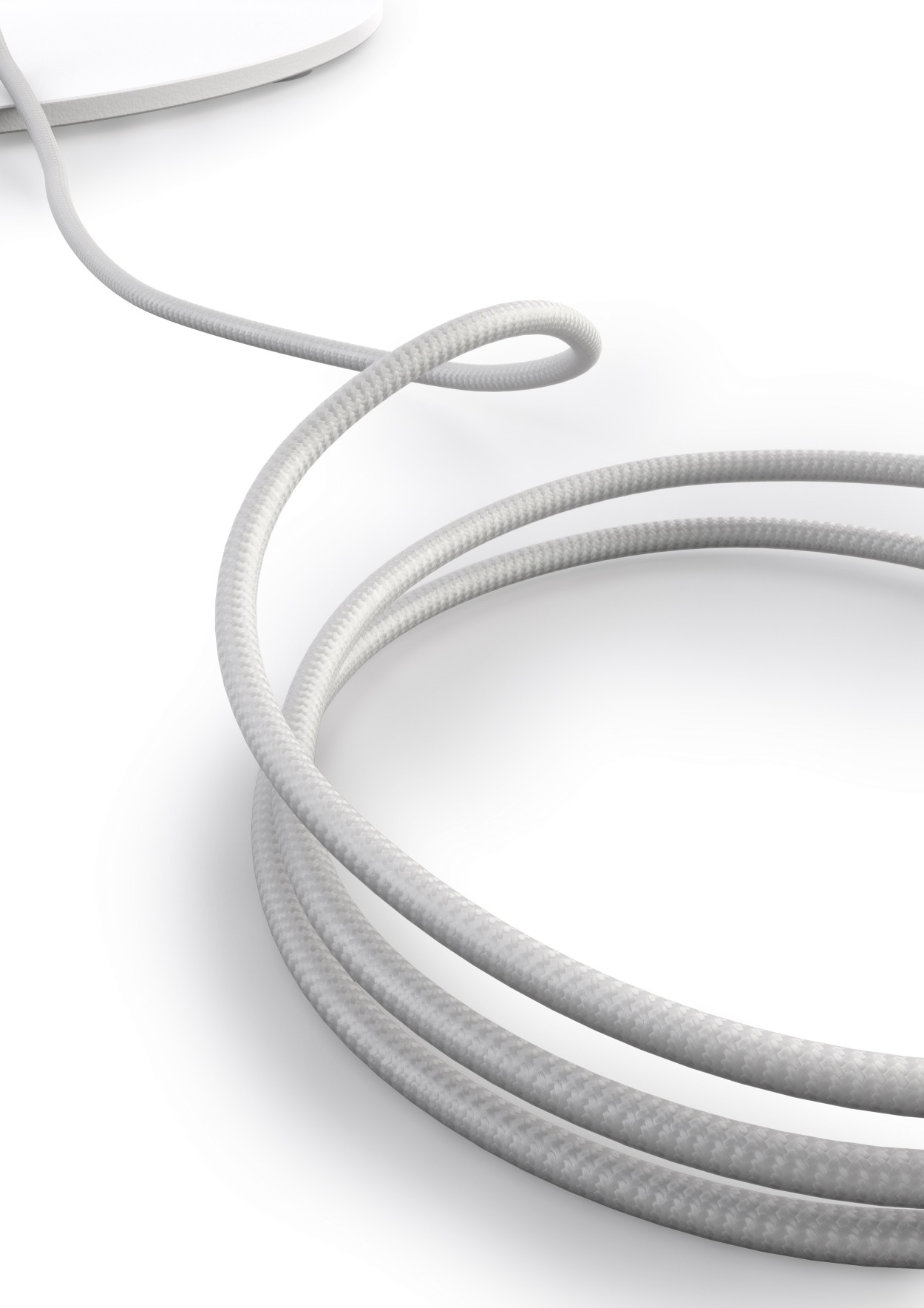 Detailaufnahme des weißen Textilkabels der Oto Stehleuchte von Belux. Stehleuchten Kabel in Nahaufnahme.