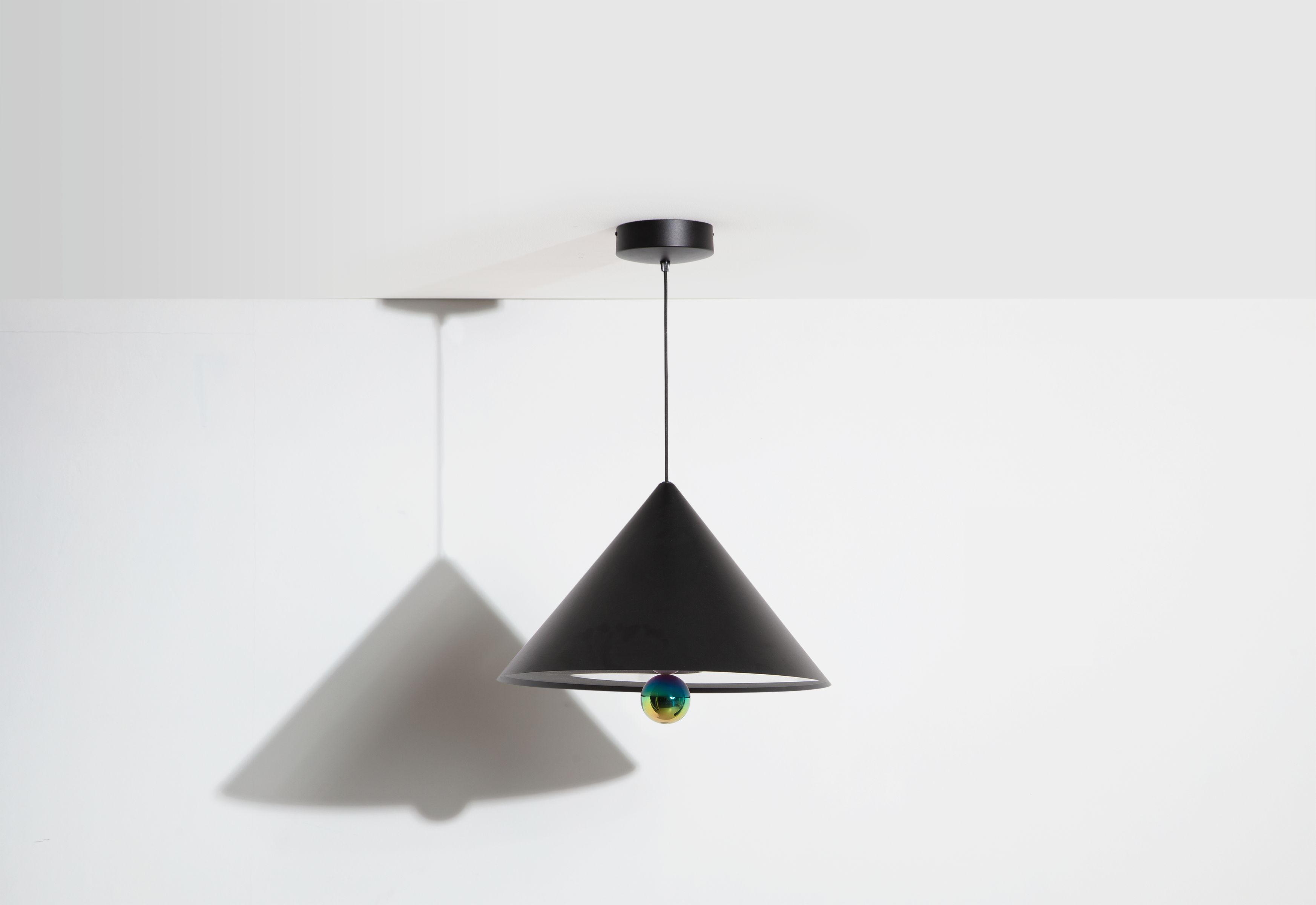 Cherry Pendant light Pendelleuchte L Petite Friture