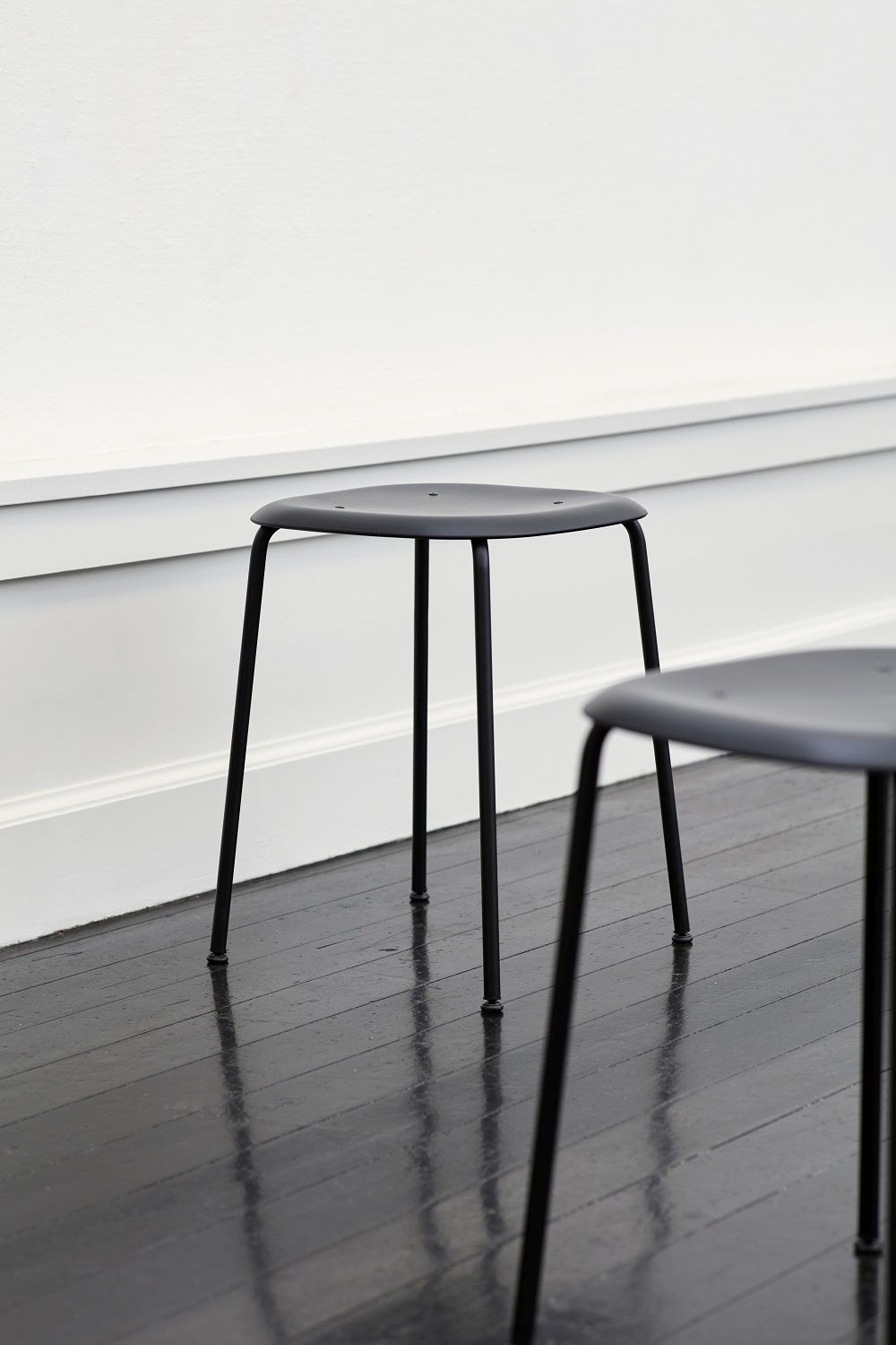 Soft Edge 75 Stool Hocker Hay