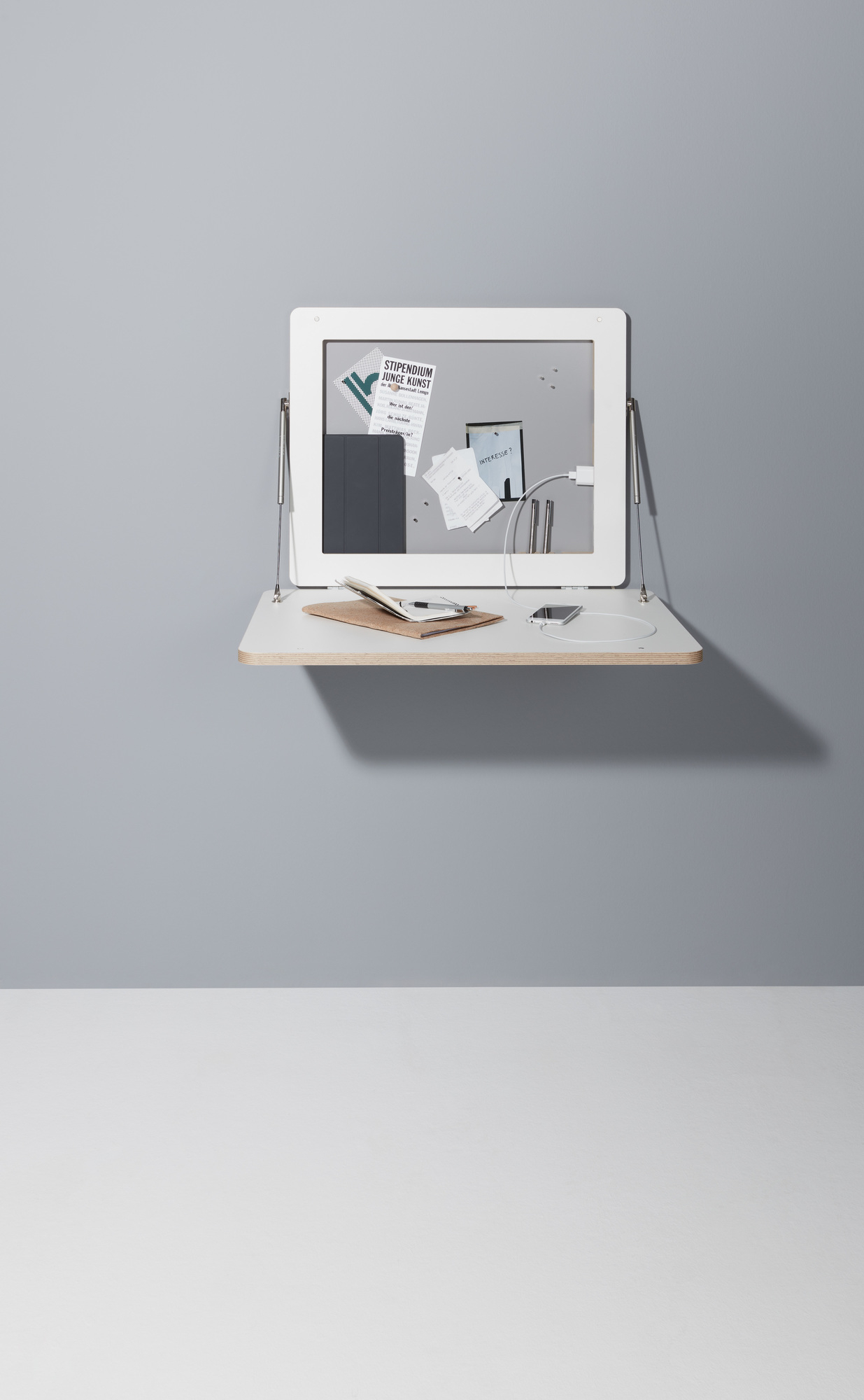 Flatframe Wandsekretär Müller Möbelwerkstätten