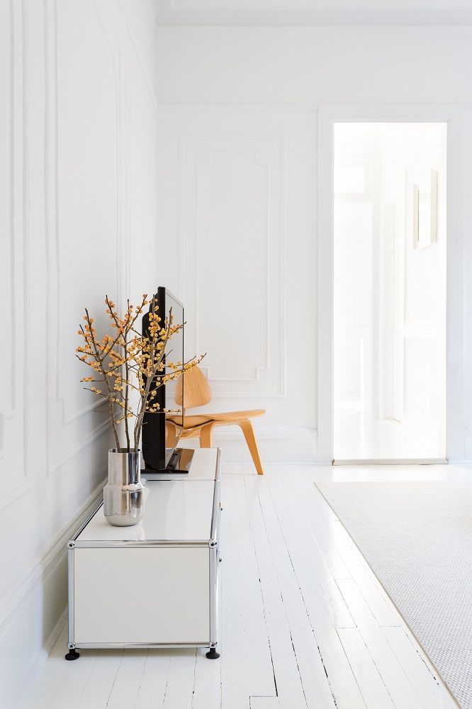 USM Haller E TV/Hi-Fi-Möbel mit dimmbarem Licht Beige - QUICK SHIP 