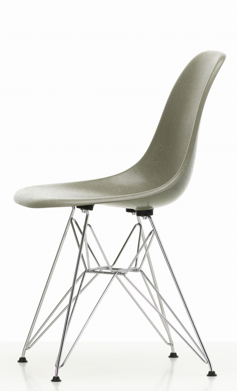 Eames Fiberglass Chair DSR Stuhl Vitra