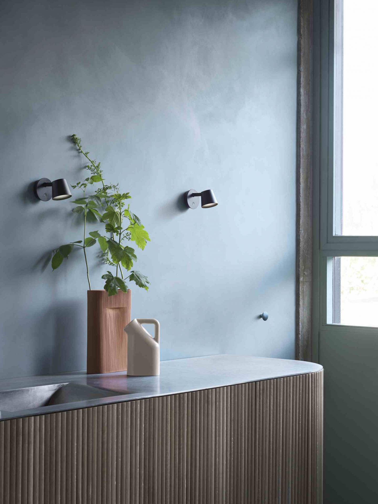 Tip Wall Lamp Wandleuchte Muuto Grau