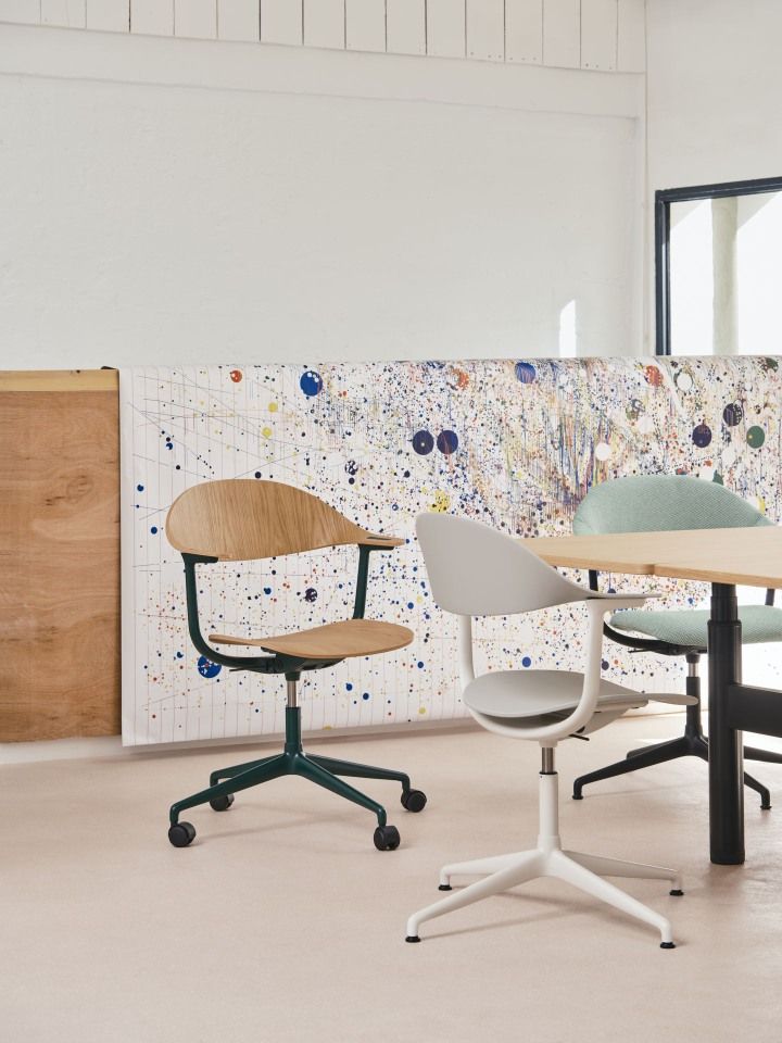 Mynt Rücken und Sitz Plywood Bürodrehstuhl Vitra