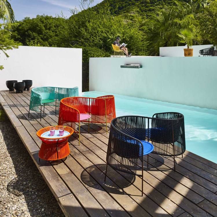 Caribe Low Side Table Beistelltisch niedrig Outdoor ames Orange / Kaugummirosa / Currygelb
