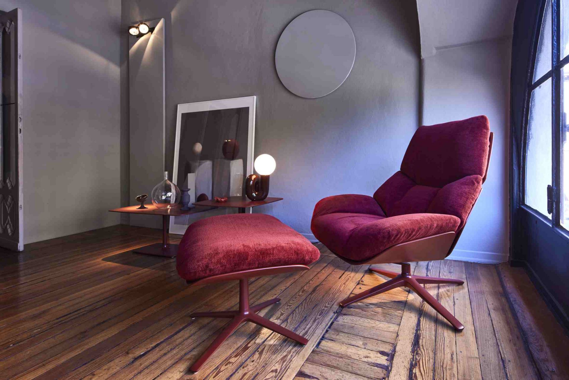 Shrimp 23 Ottoman Hocker Cor