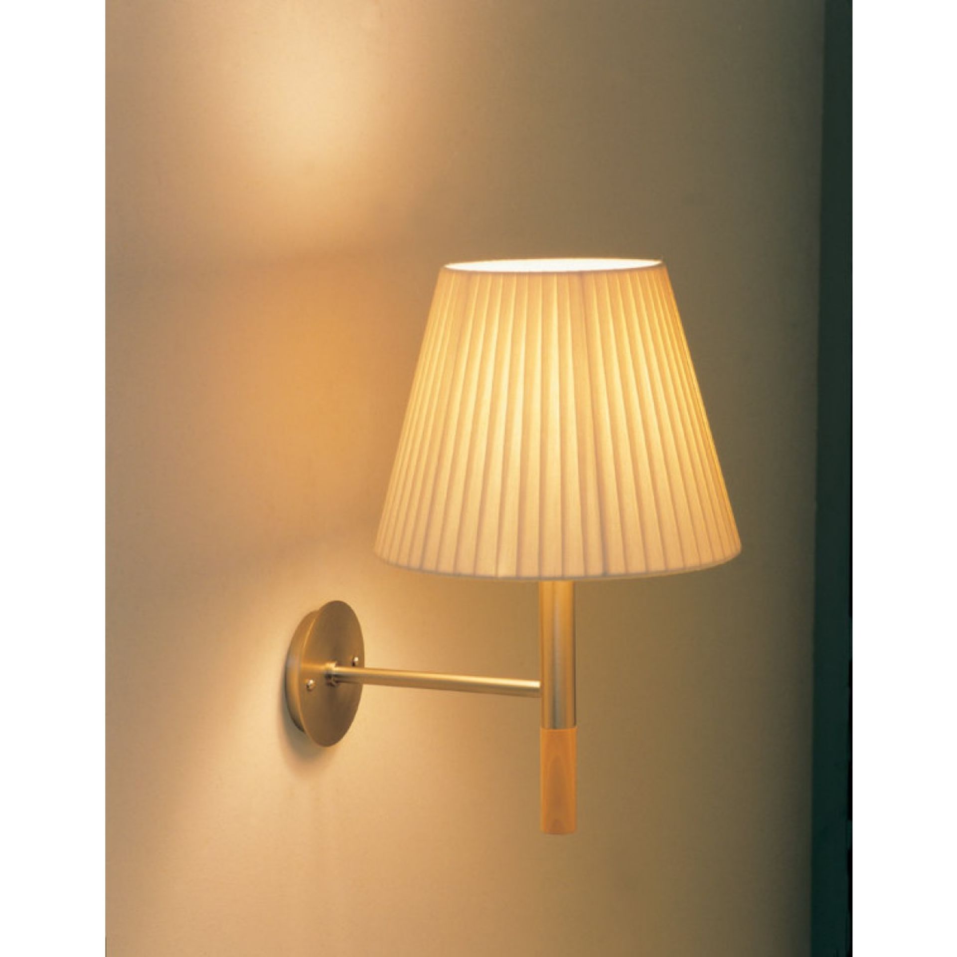 BC2 Wandleuchte Santa & Cole