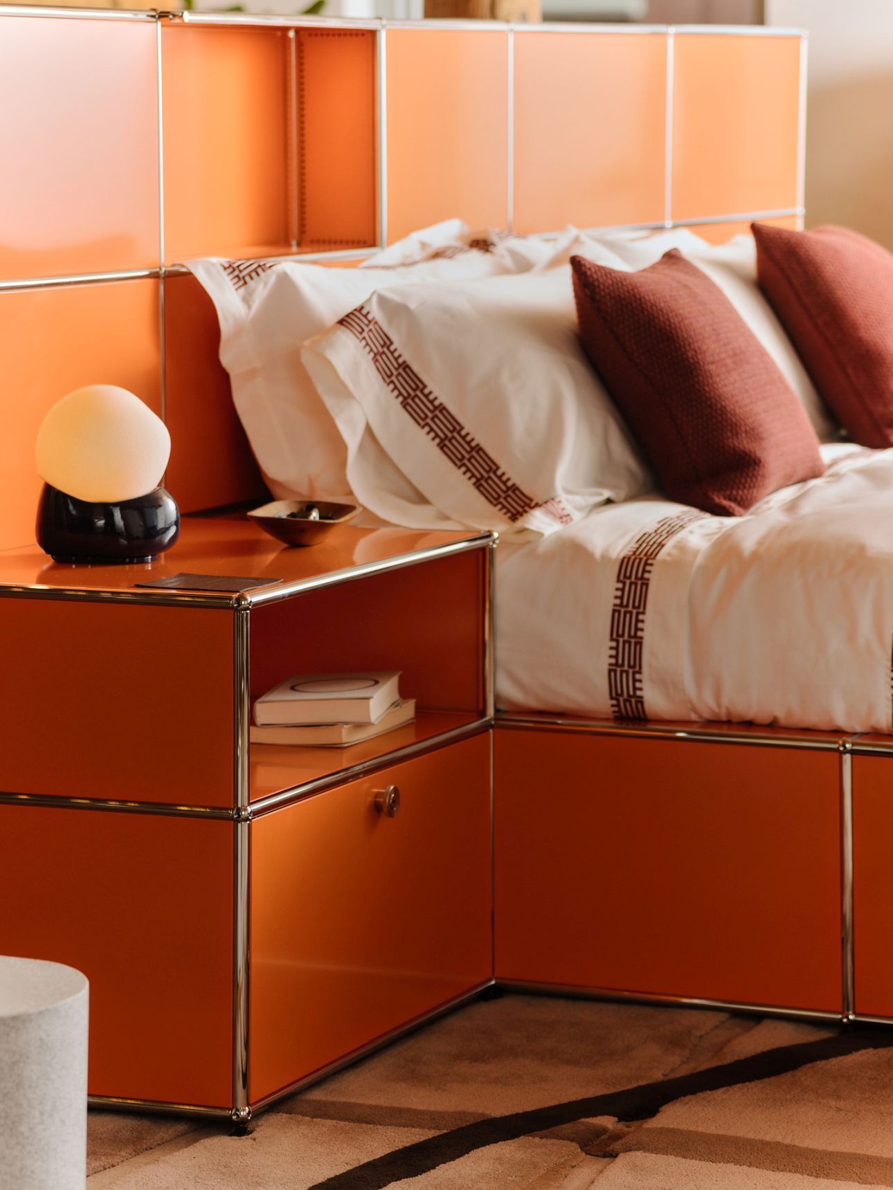 Mansa Bett USM Haller x Armando Cabral