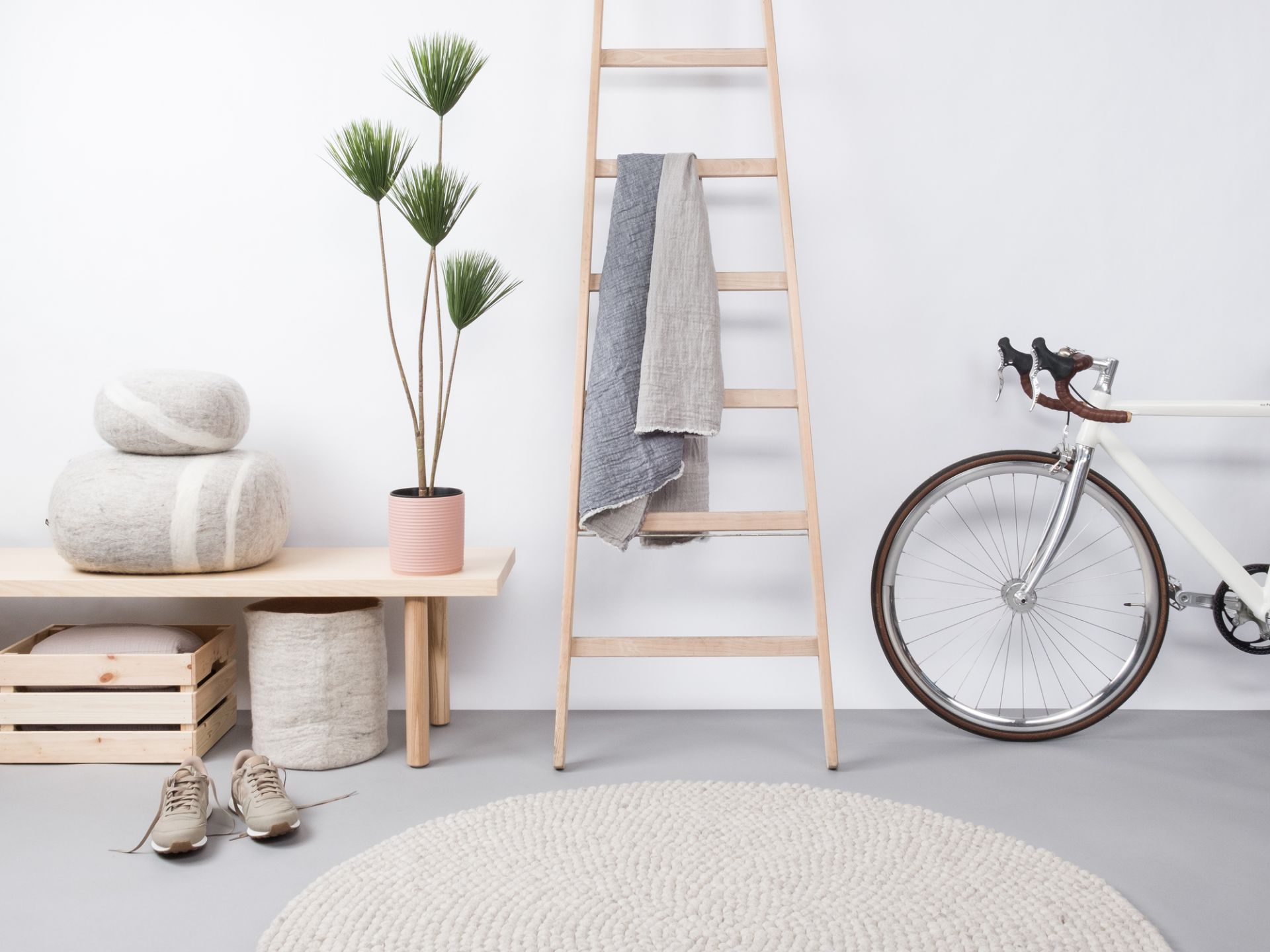 Filzkugel Teppich rund 140 cm myfelt