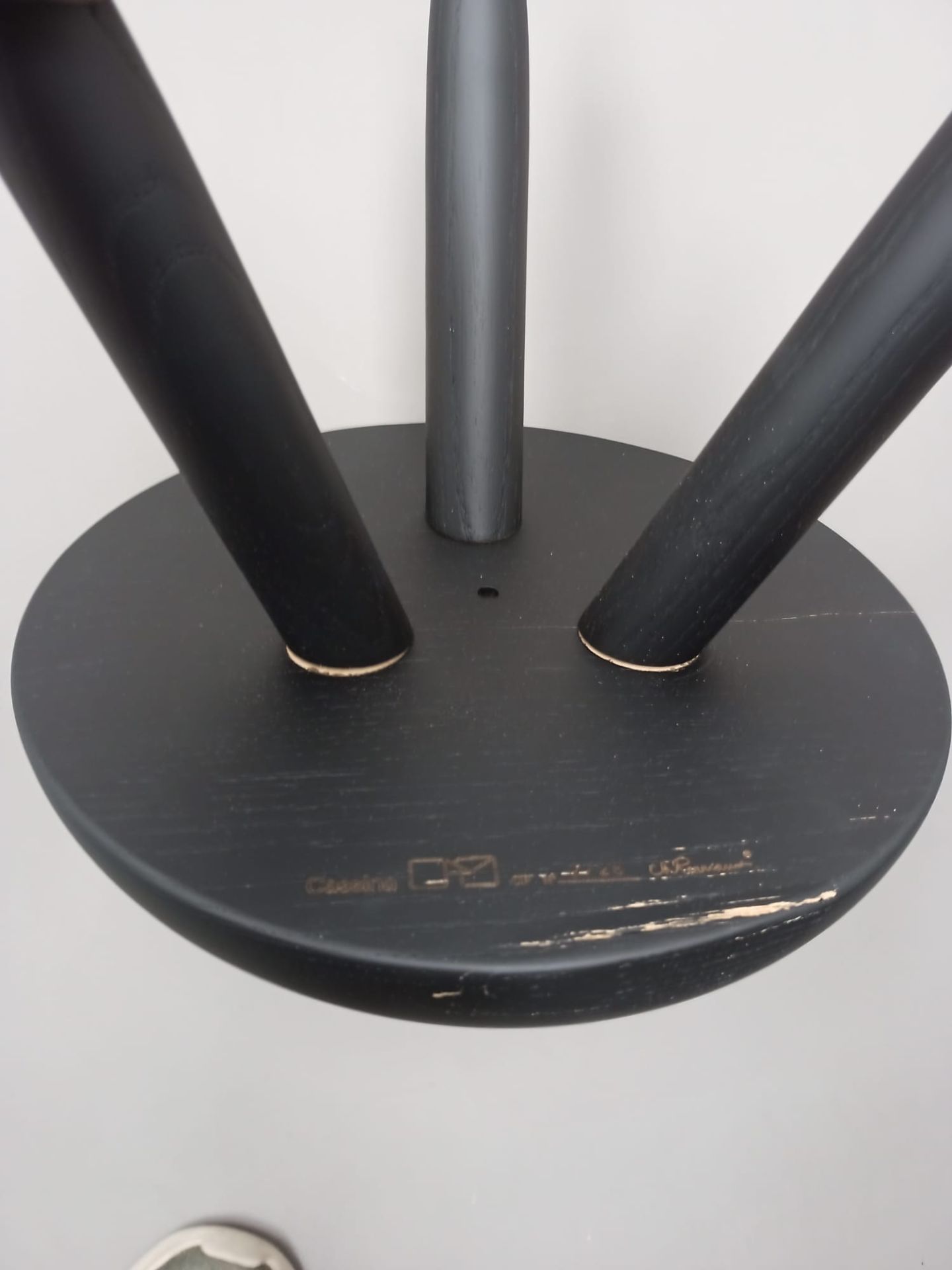 524 Tabouret Berger Hocker EICHE SCHWARZ GEBEIZT Cassina MÄNGELEXEMPLAR 