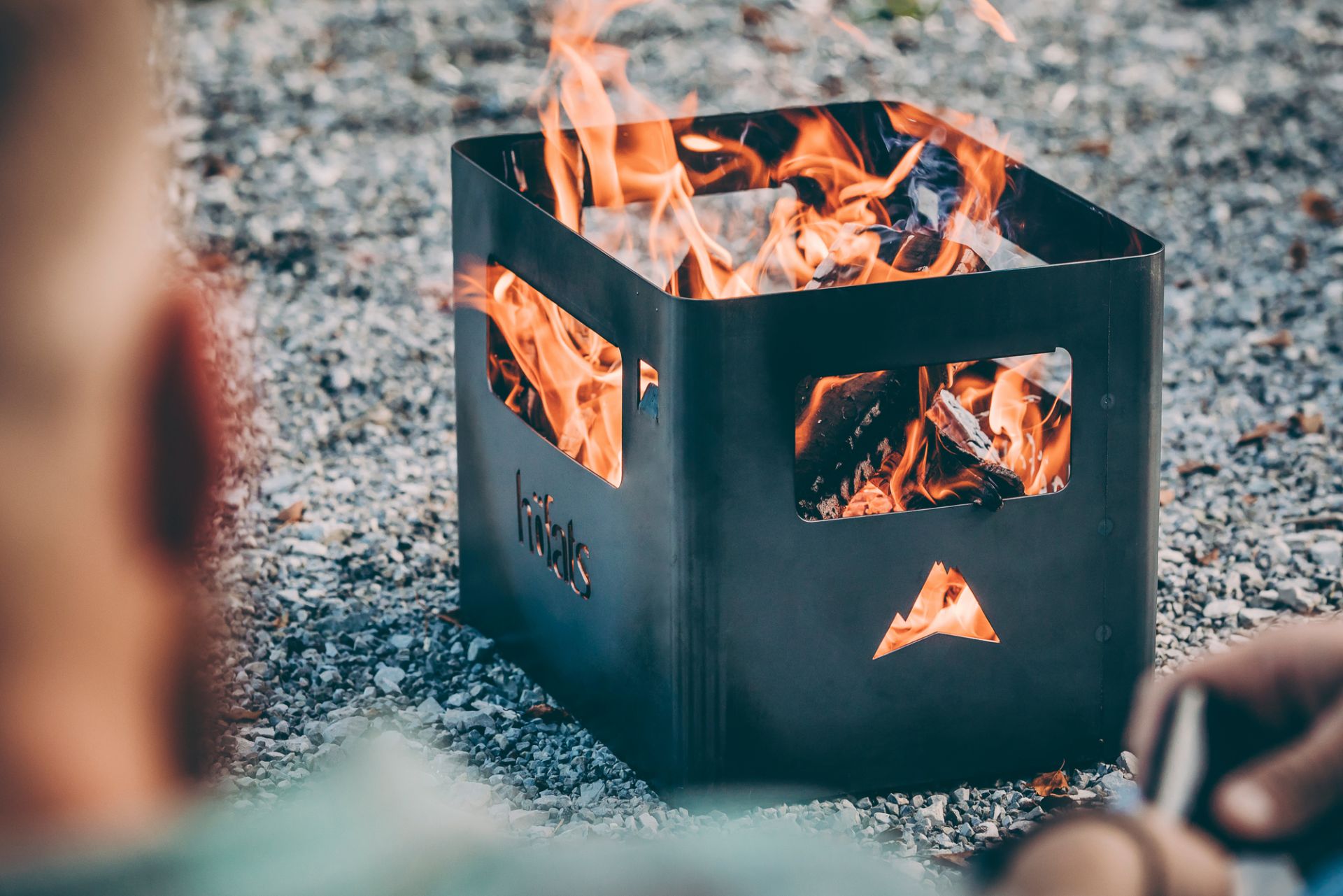 BEER BOX Feuerkorb und Getränkehalter höfats
