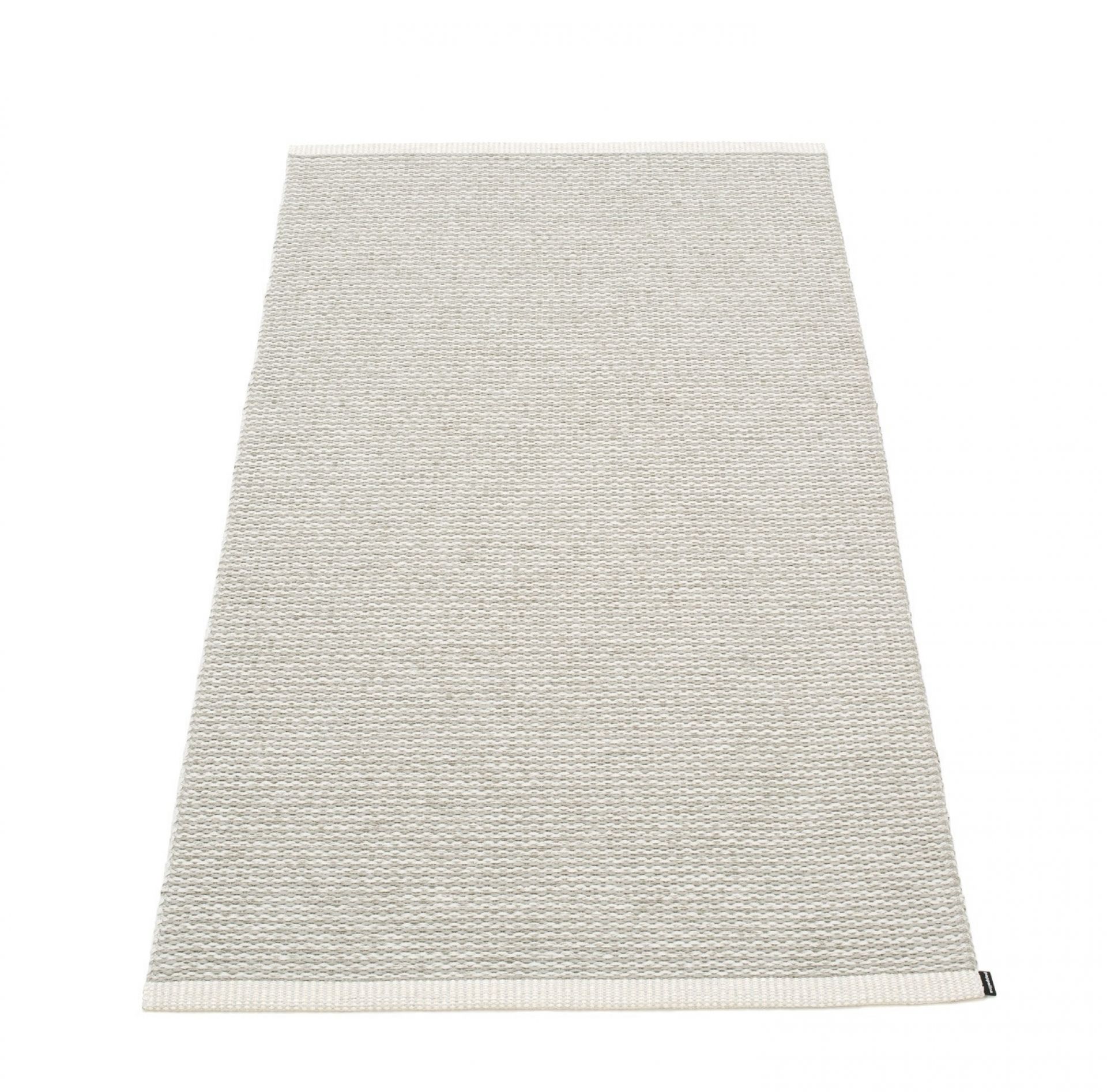 Pappelina Mono Kunststoffteppich in Fossil, Größe 85x160 cm, gewebter Teppich für Innen- und Außenbereich.