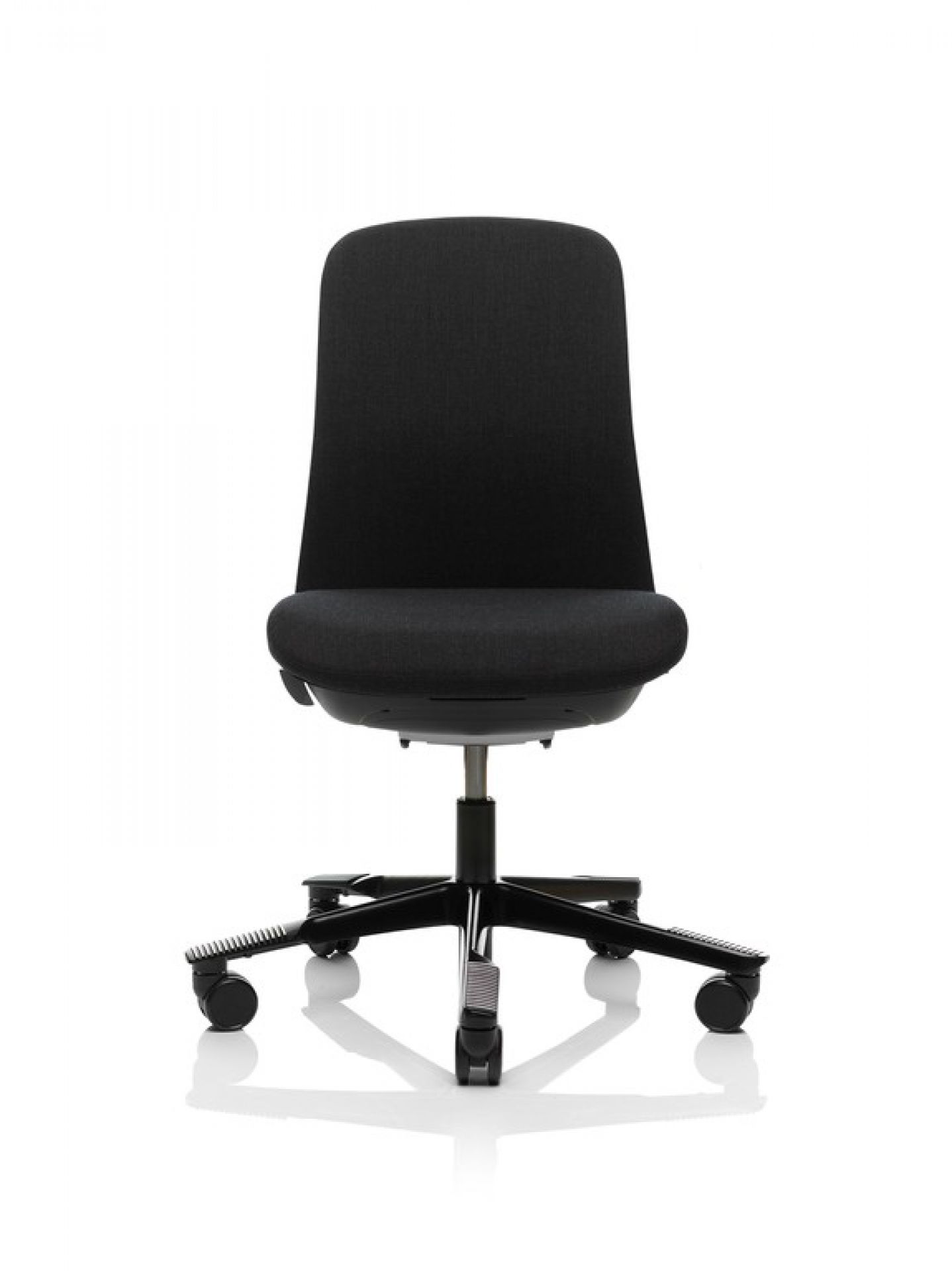 Schwarzer Sofi Arbeitsstuhl von HAG, ergonomischer Bürostuhl mit Rollen und hoher Rückenlehne für Komfort.