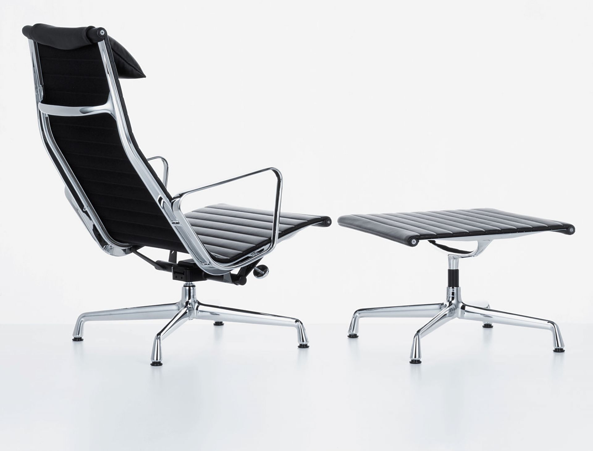 Aluminium Chair EA124 / EA 124 Sessel Vitra