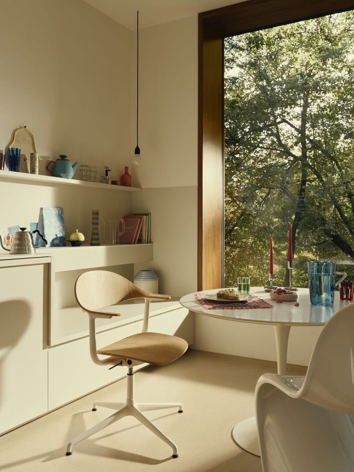 Mynt Rücken und Sitz Plywood Bürodrehstuhl Vitra