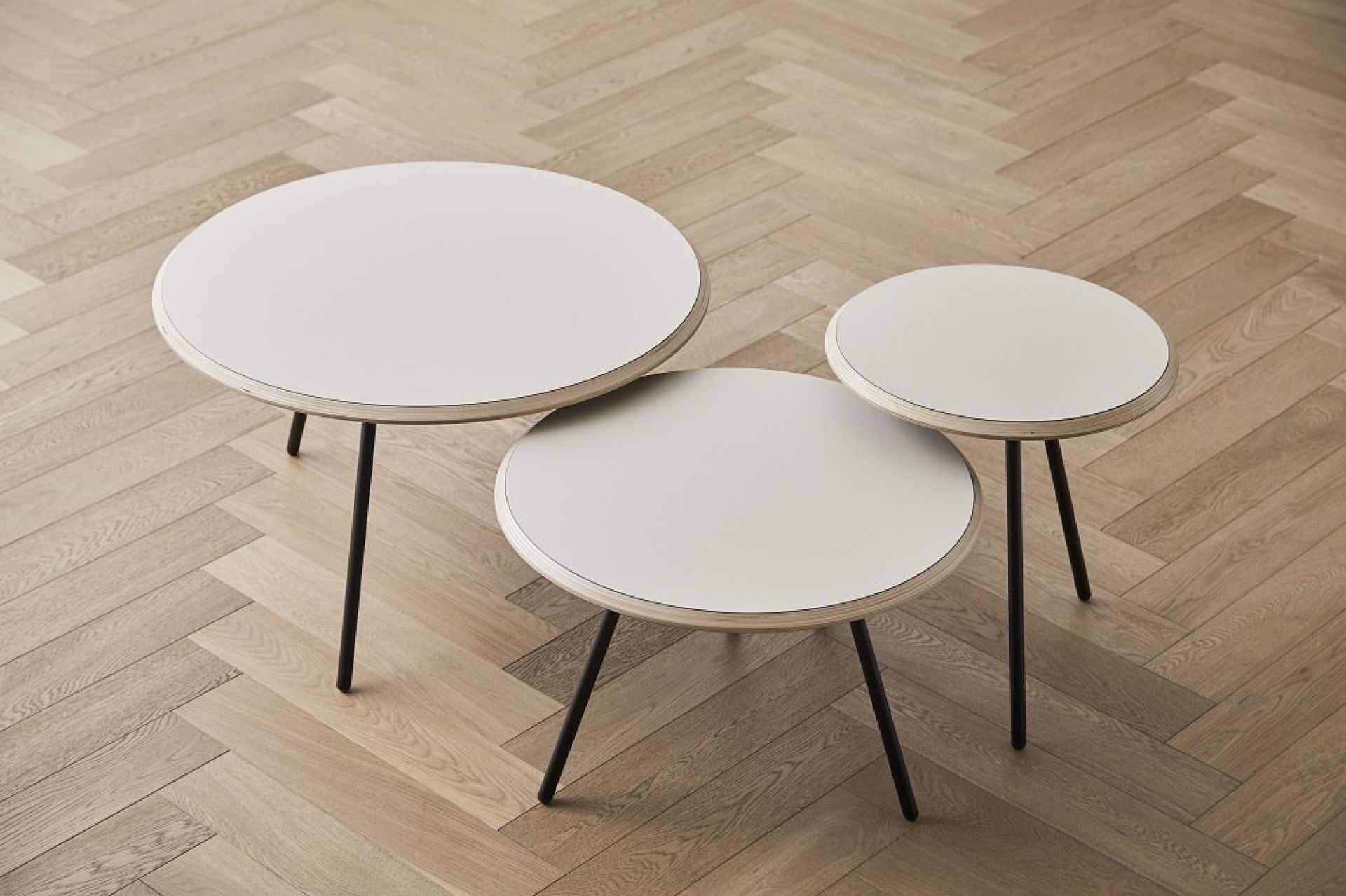 Soround Coffee Table Couchtisch Ø 75 cm Woud