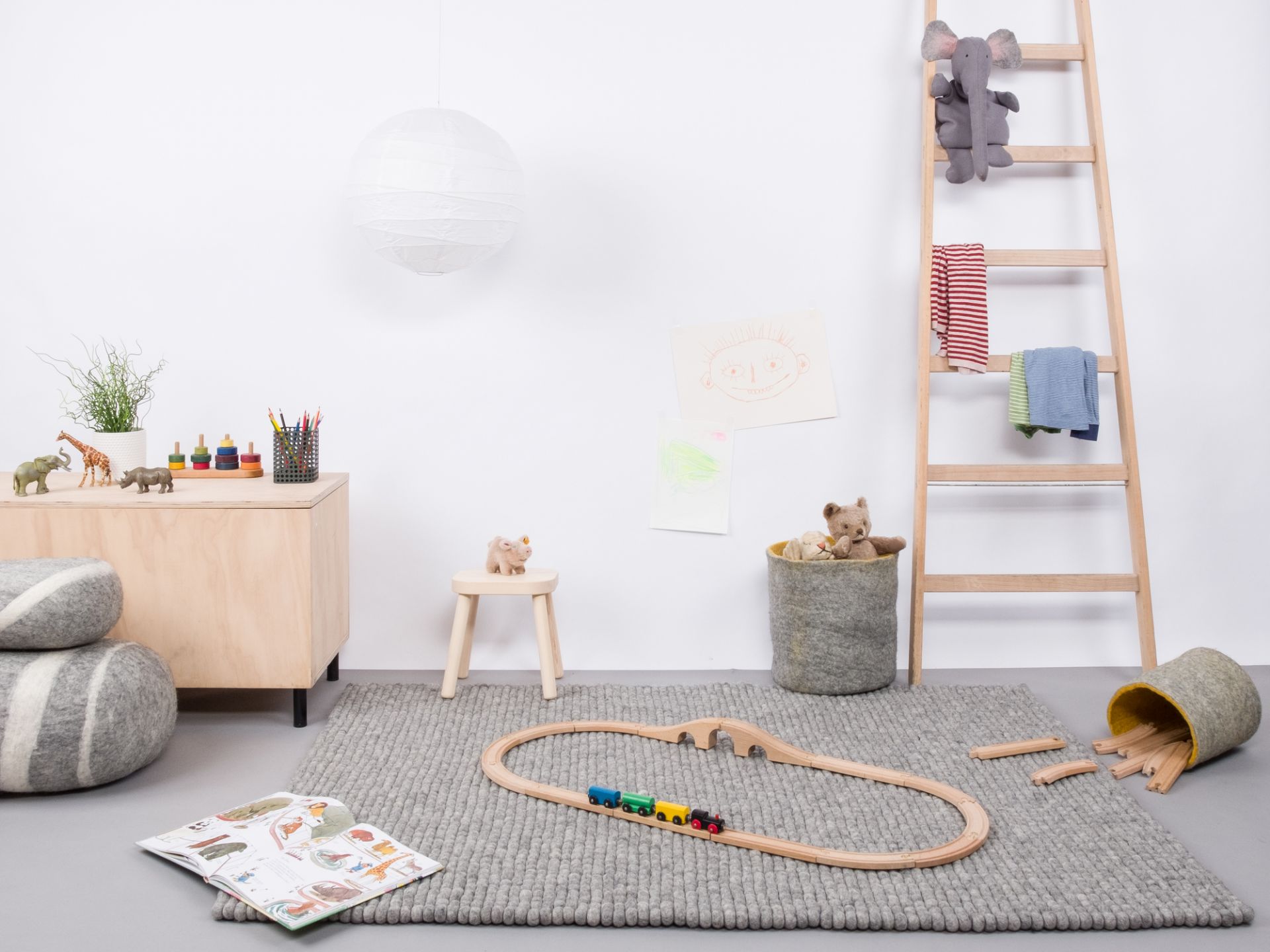 Filzkugel Teppich 120x170 cm myfelt