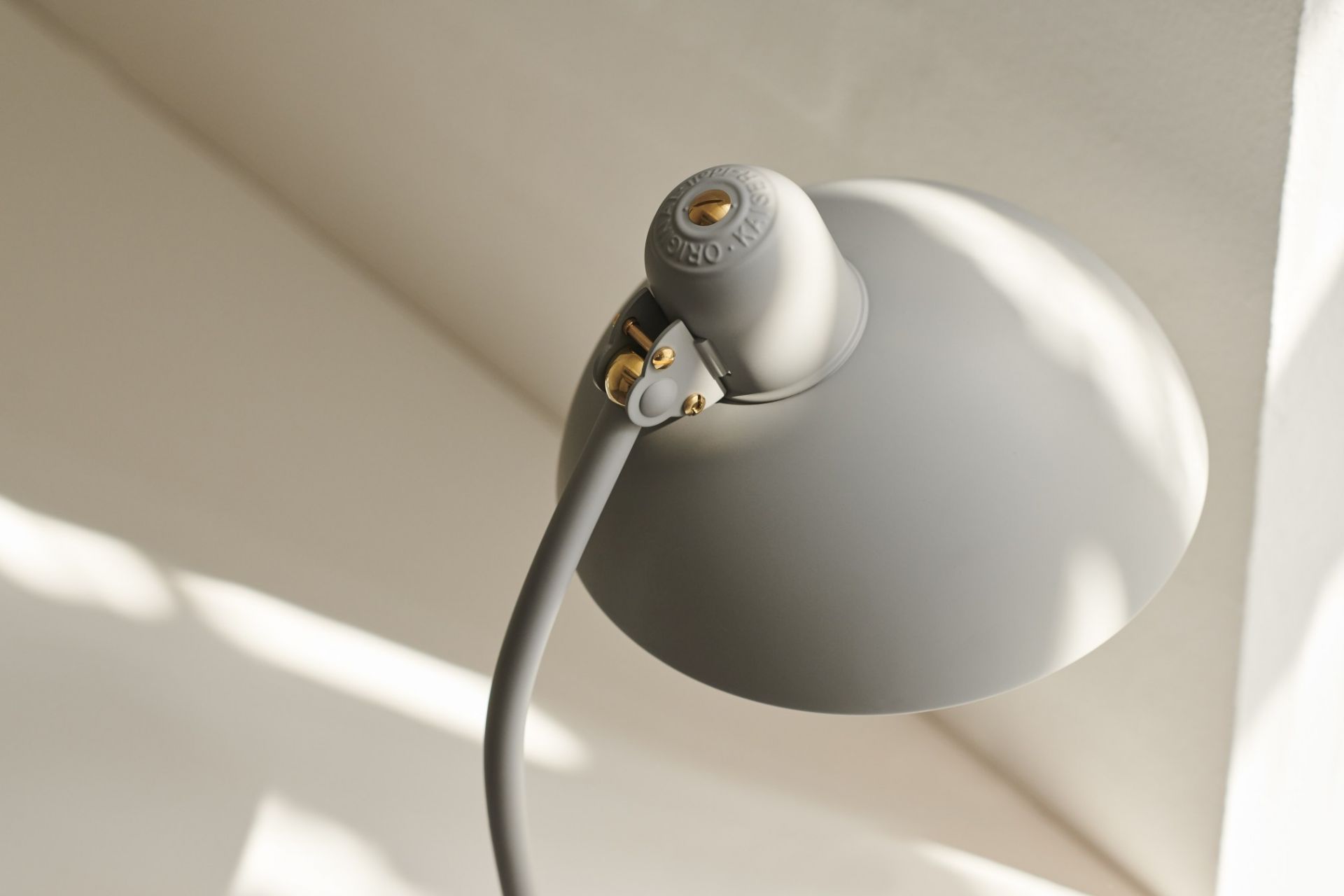 6556 T Tischleuchte KAISER idell Fritz Hansen Easy grey