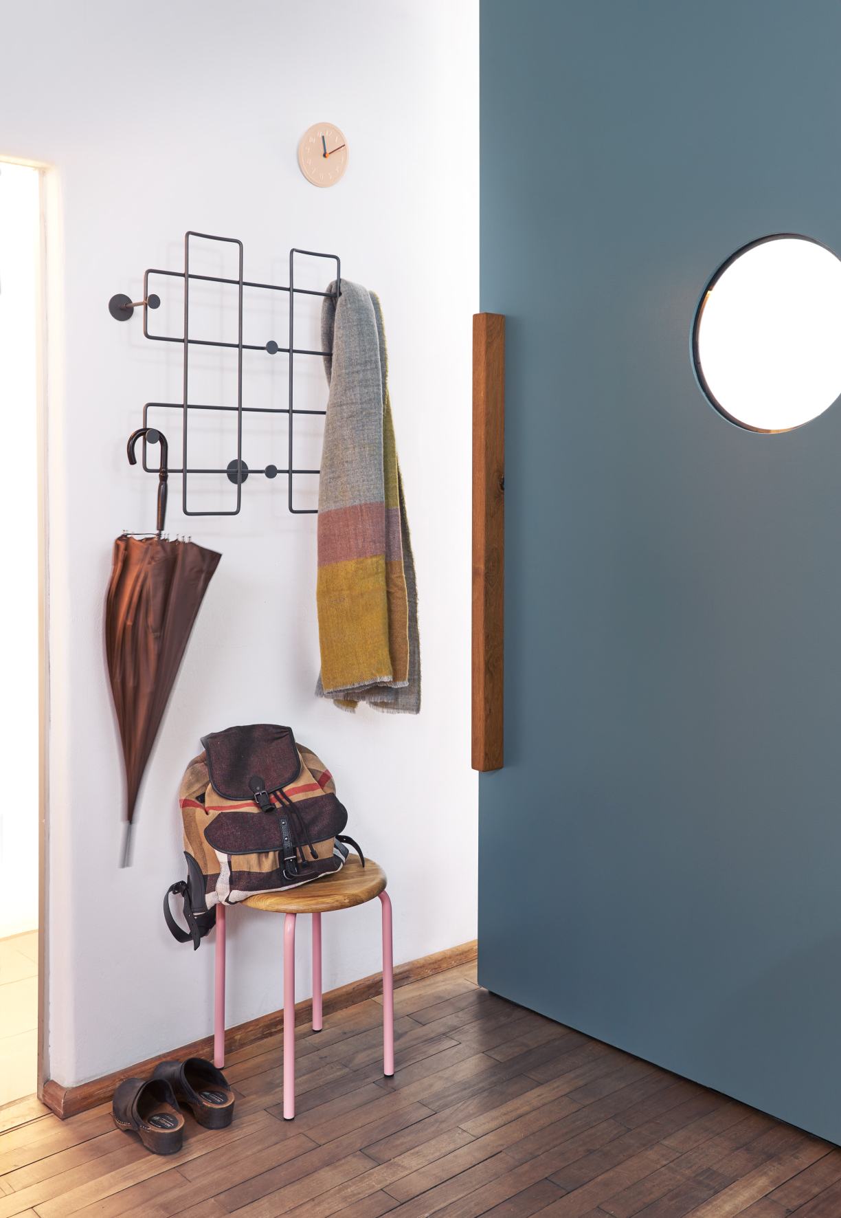 Bazar Wandgarderobe groß Richard Lampert