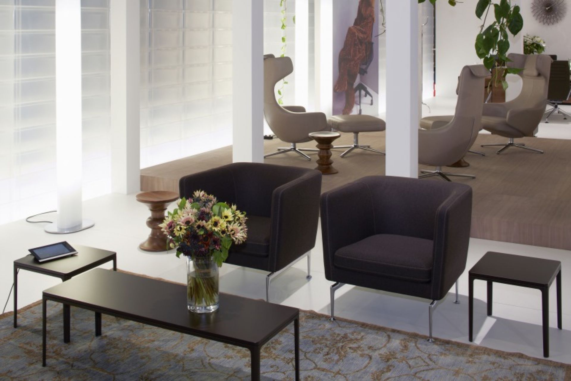 Suita Club Armchair Vitra