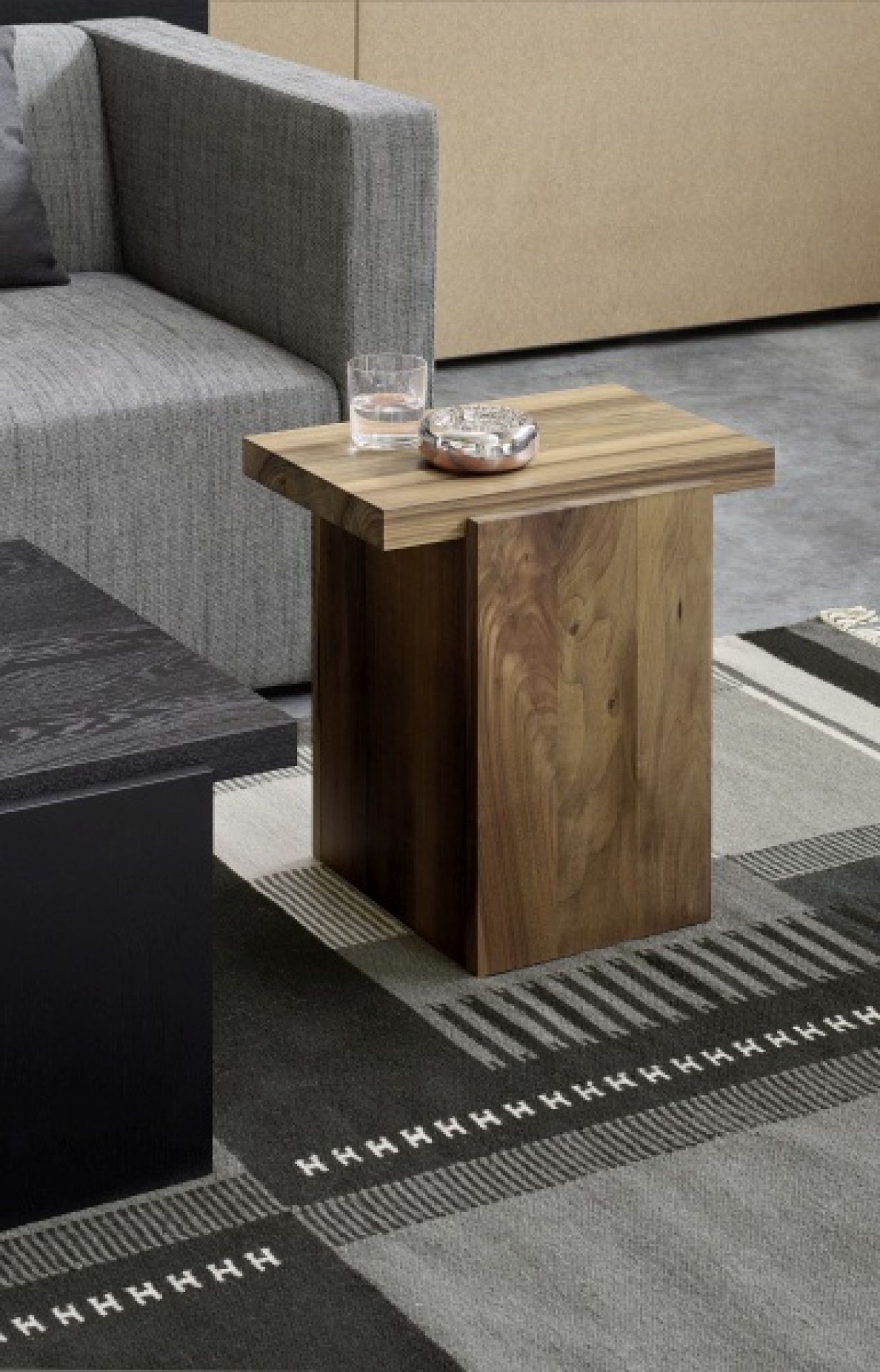 DT02 Tore Small Beistelltisch e15