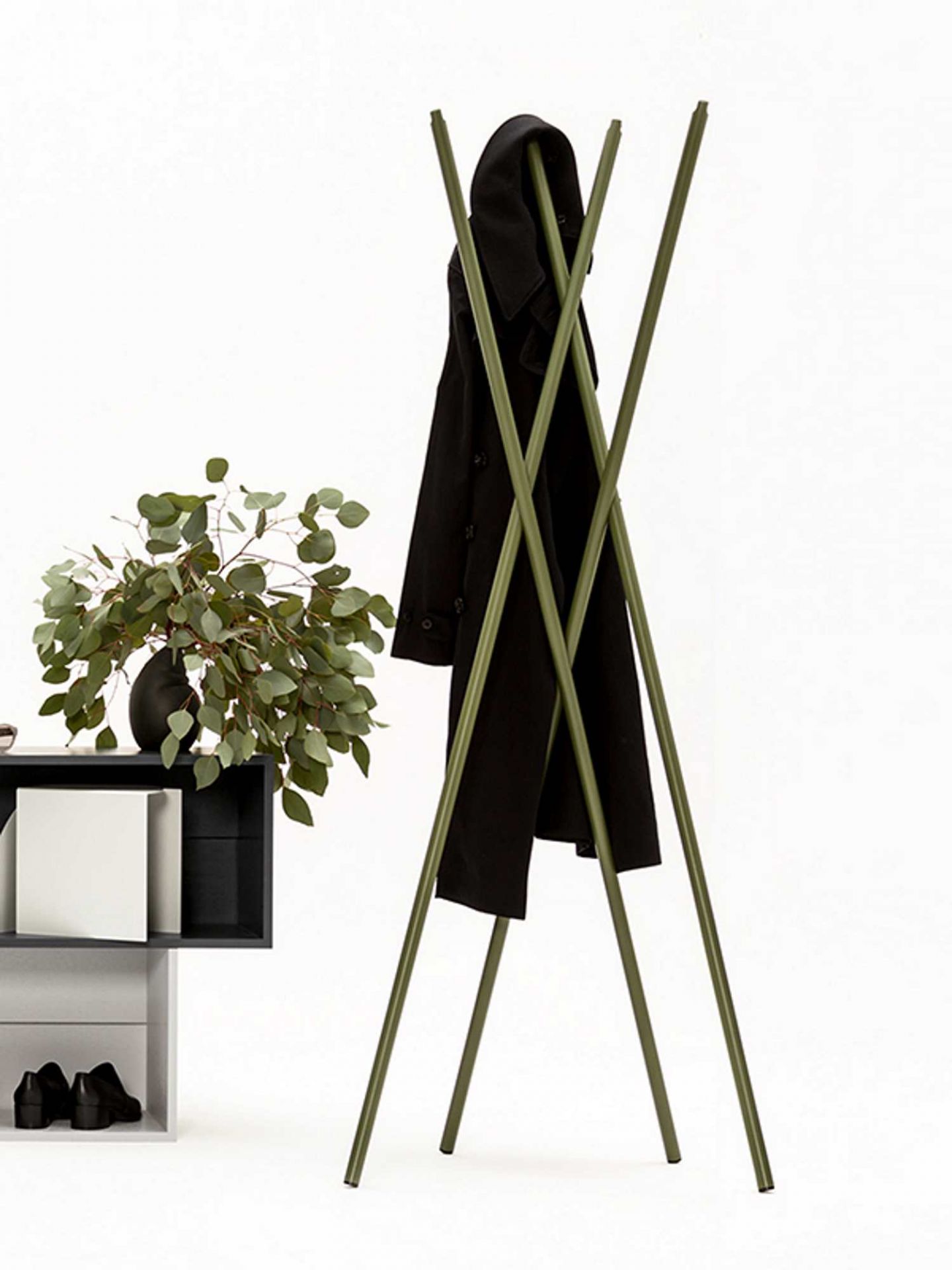 Hash Garderobe New Tendency