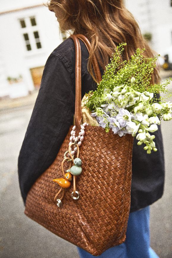 Vogel Rot/Orange Schlüsselanhänger silberfarbenes Metall mit Naturleder Kay Bojesen